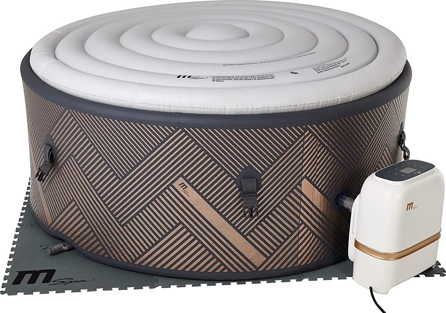 Inflatable bladder for 4-person round spa