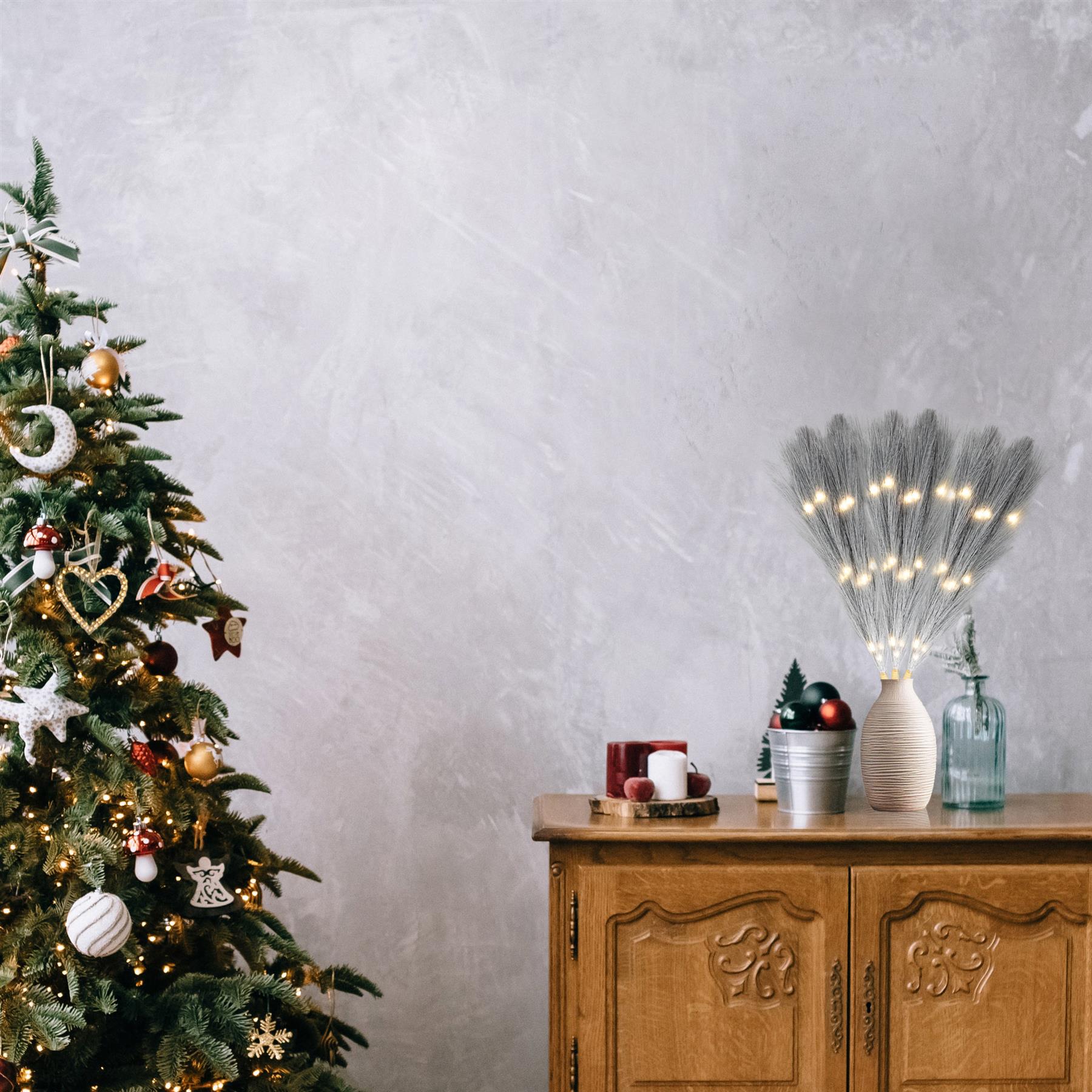 2Pcs 45Cm B/O Pampas Grass Grey W/ 15 Ww Leds 2Pcs 45Cm B/O Pampas Grass Grey W/ 15 Ww Leds