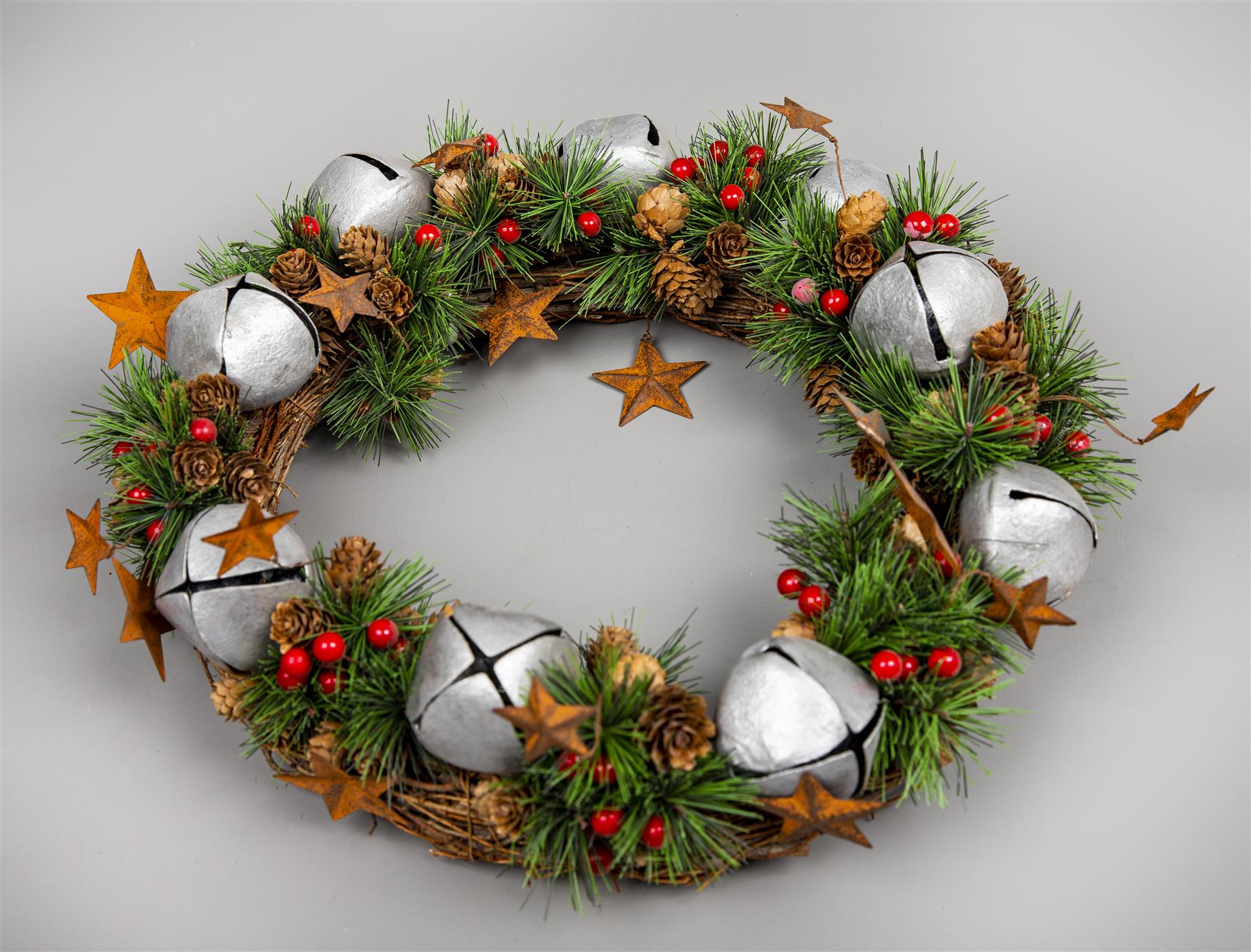 25 Cm Wreath With Silver Bells