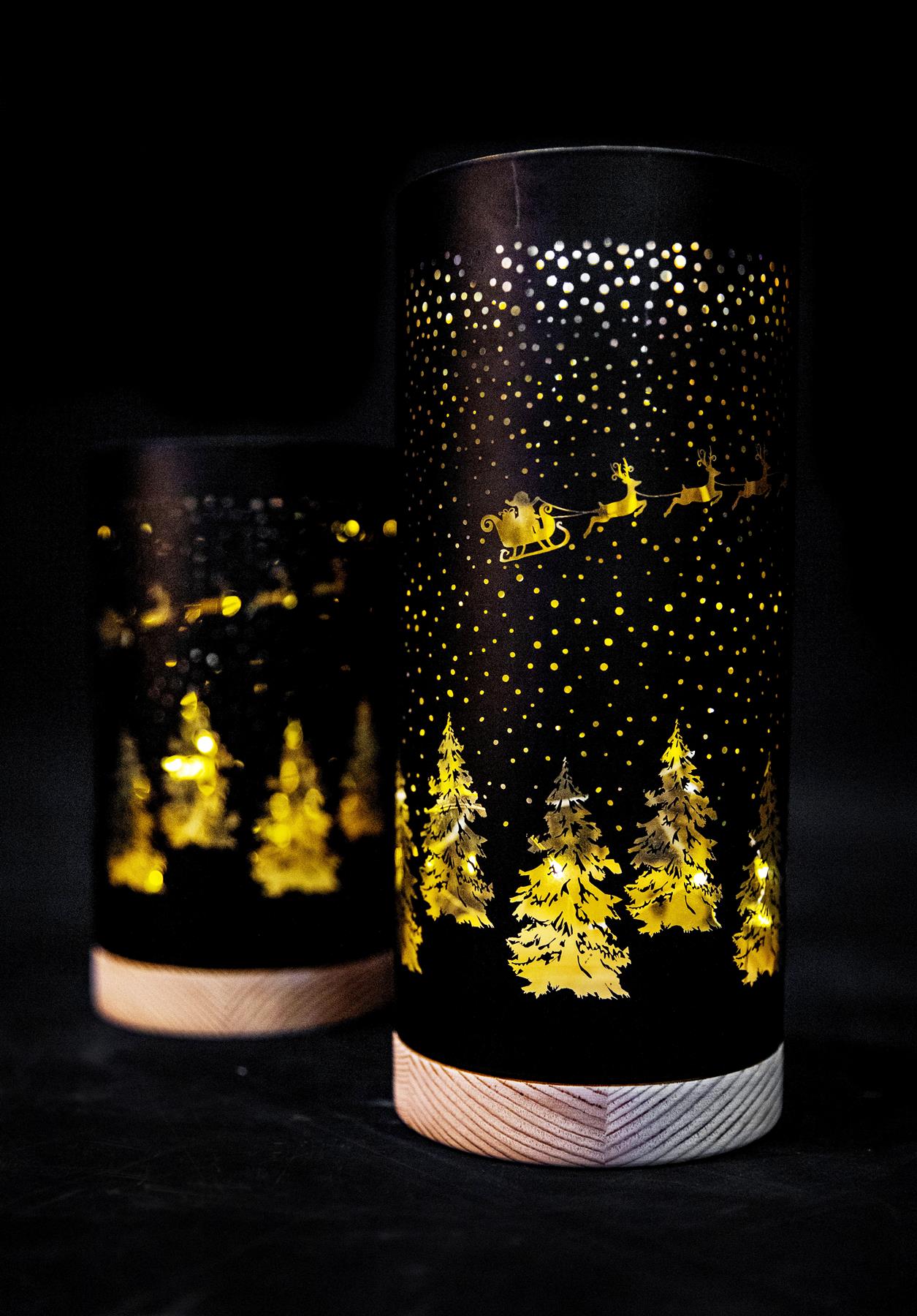 23Cm Christmas Decorated Vase Table Santa Sleigh Scene Black
