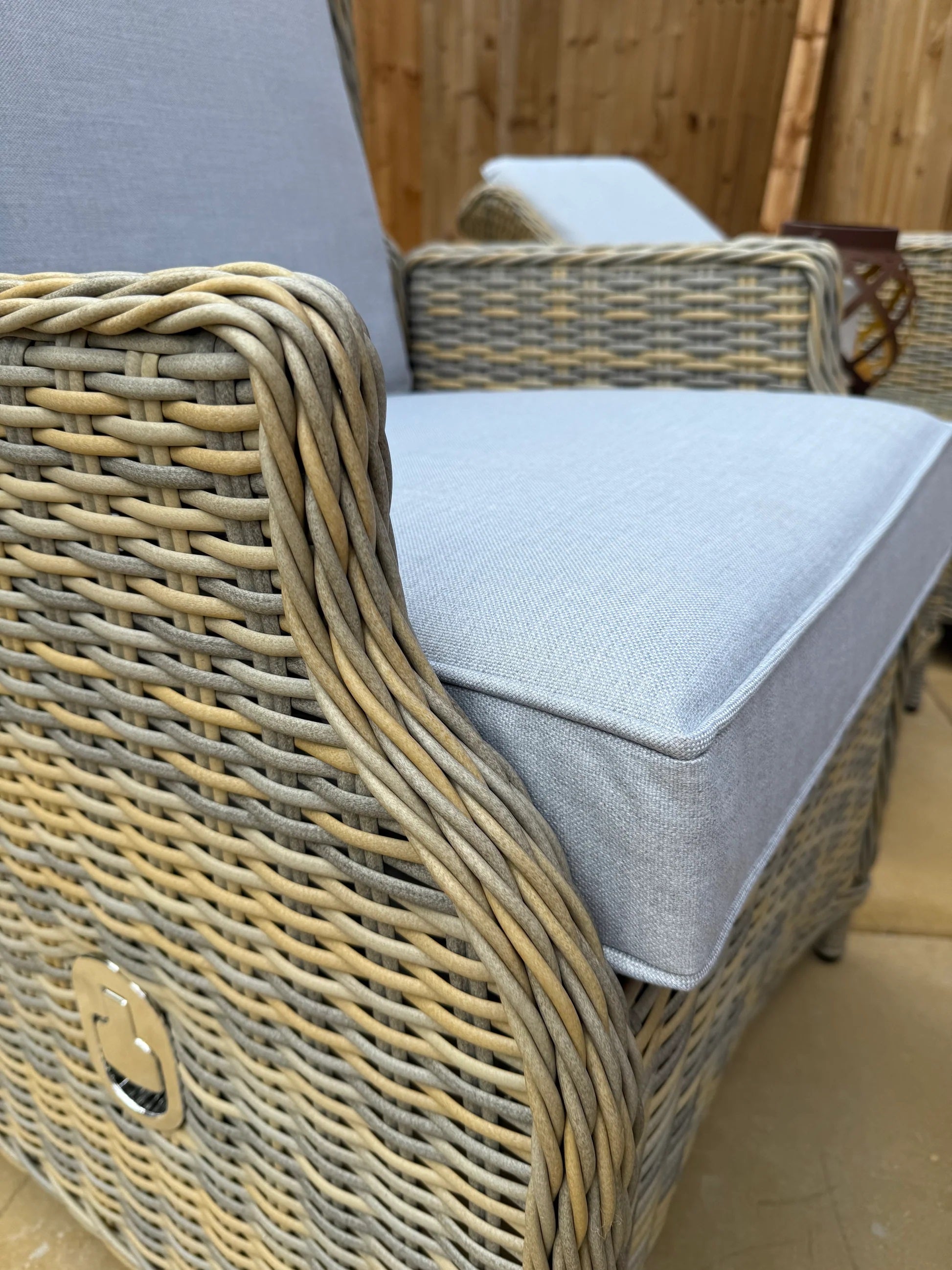 Monte Carlo Luxury Recliners Garden Rattan Bistro 5Pcs Set Beige