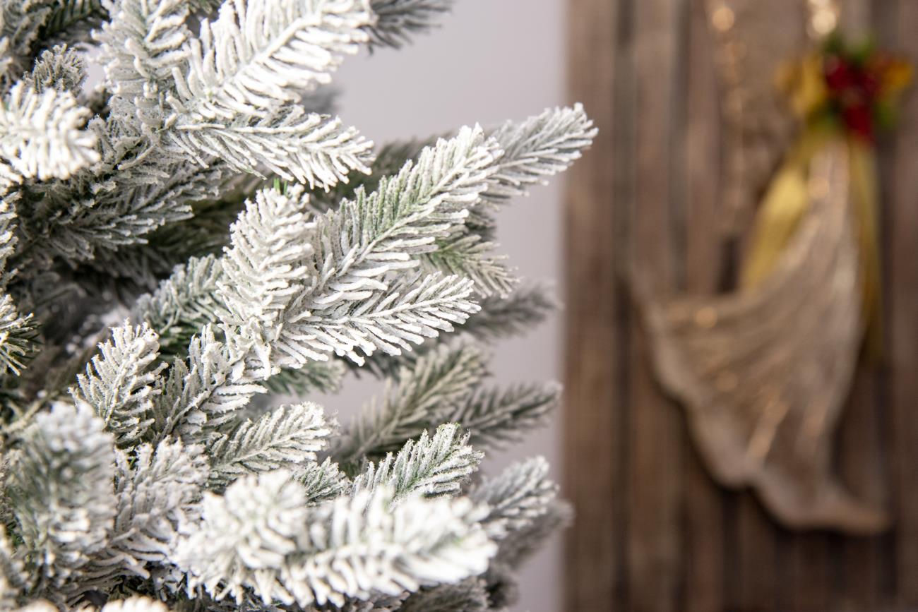 Frosted Snow Flocked Green Oregon Pine Tips Bushy Artificial Christmas Tree Holiday Luxurious Home Xmas Festive Decorations, PVC, 7FT