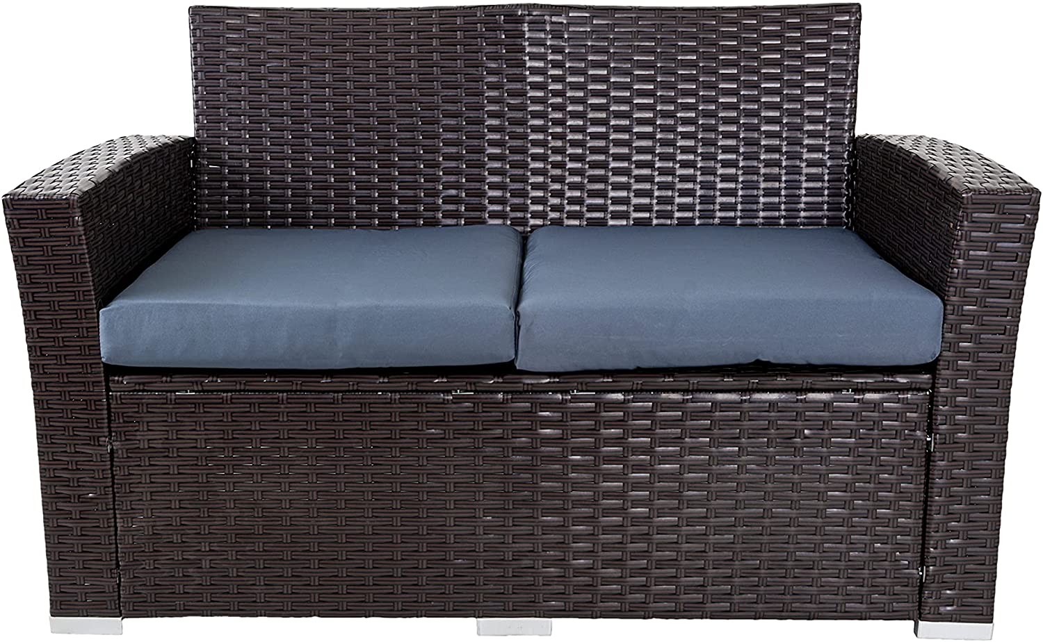 4 Seater Garden Furniture with Sofa, Table and 2 chairs that can be used Indoors/Outdoors