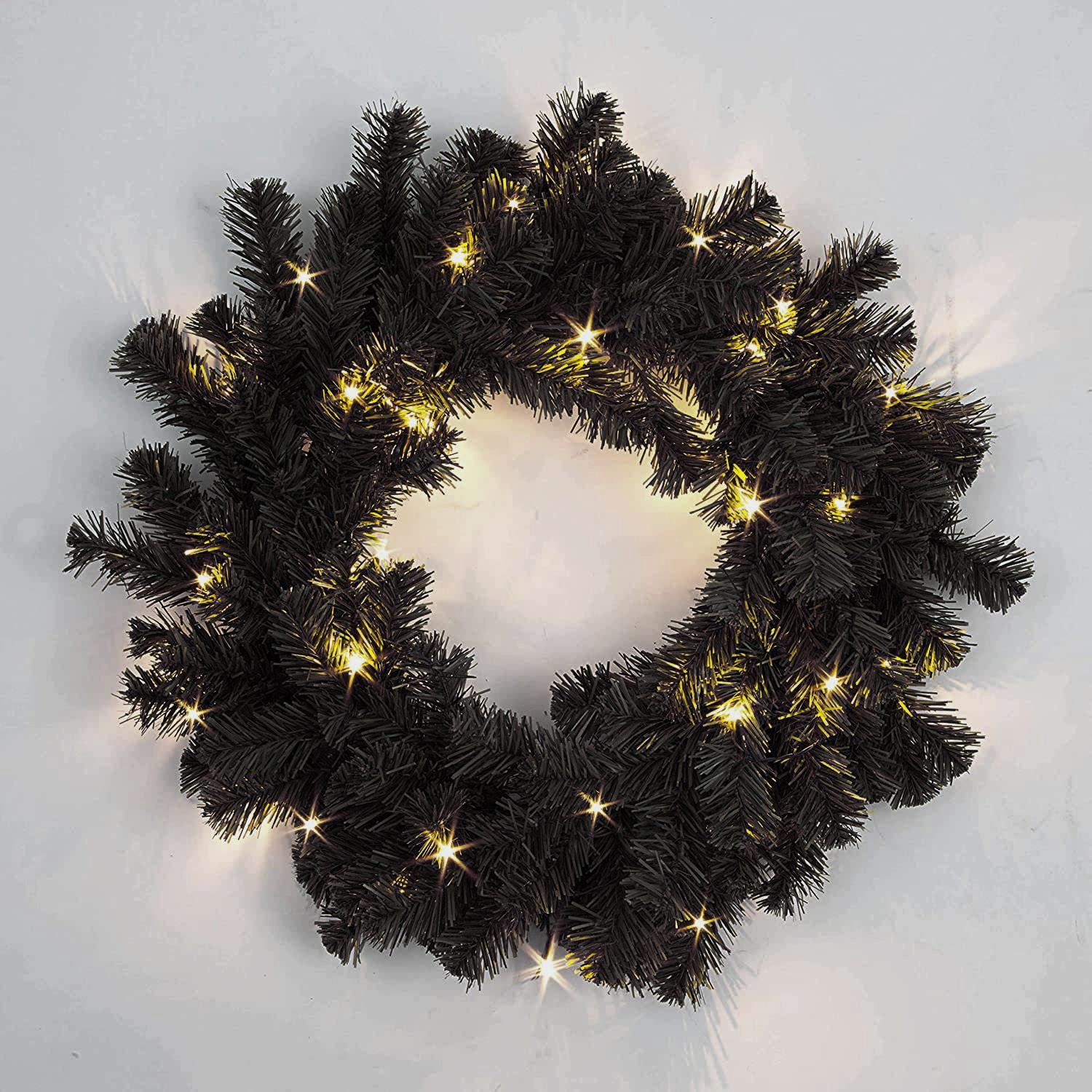 Pre-Lit Alaskan Pine Warm White Leds Black Wreath 55Cm
