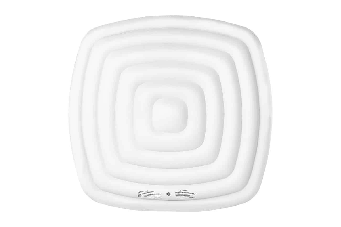 Inflatable bladder for 6-person square spa