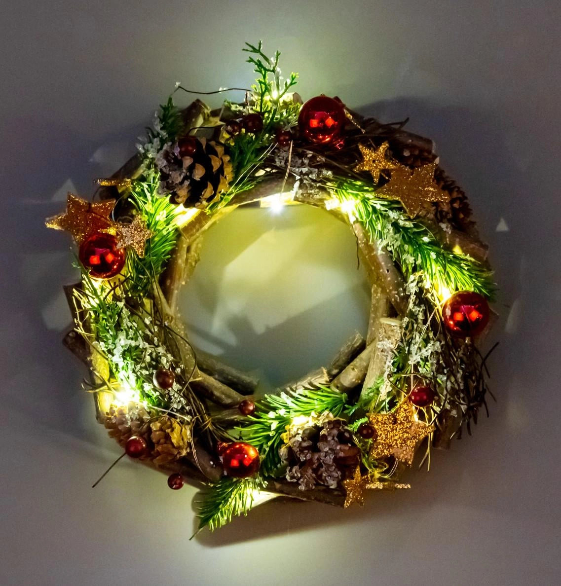 22cm Christmas Wreath Prelit Red Baubles LED Wooden Twig Hanging Xmas Home Decor