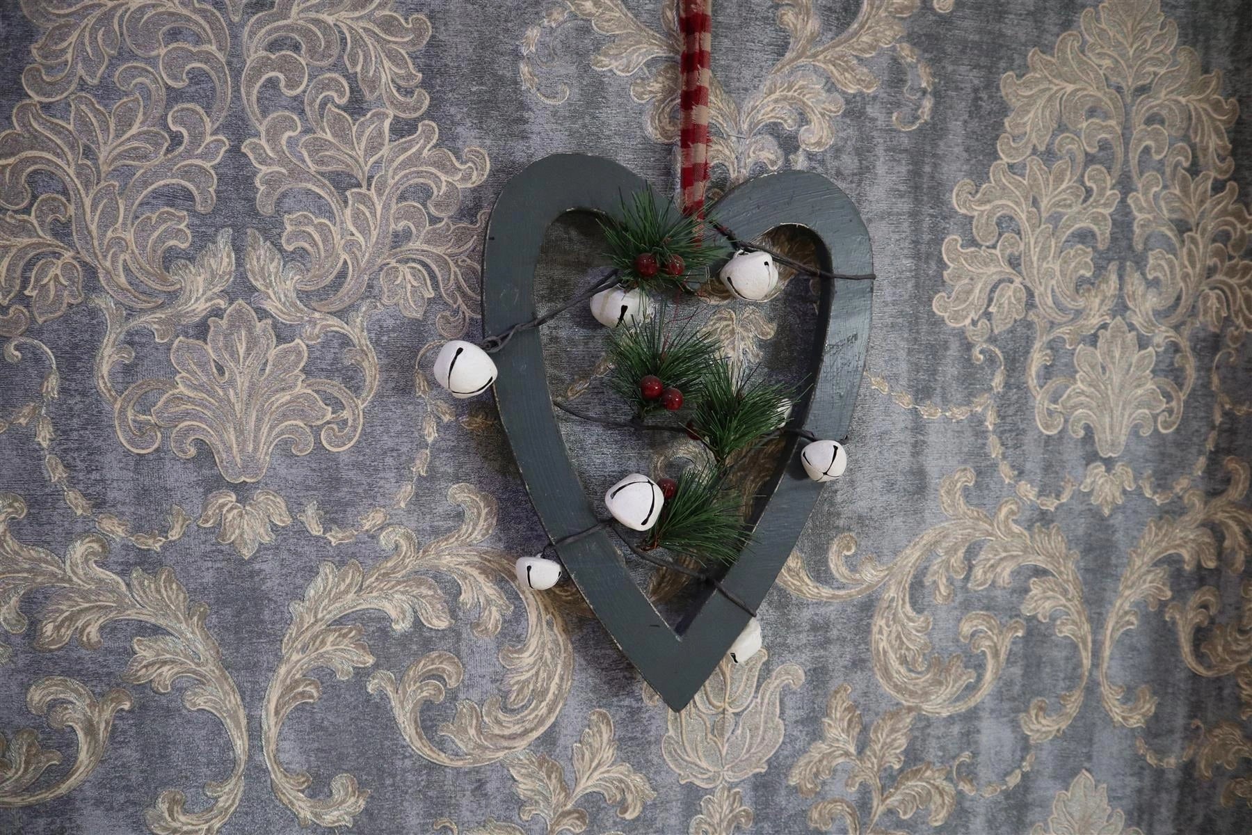 Hanging Decorations Green Heart 36 Cm
