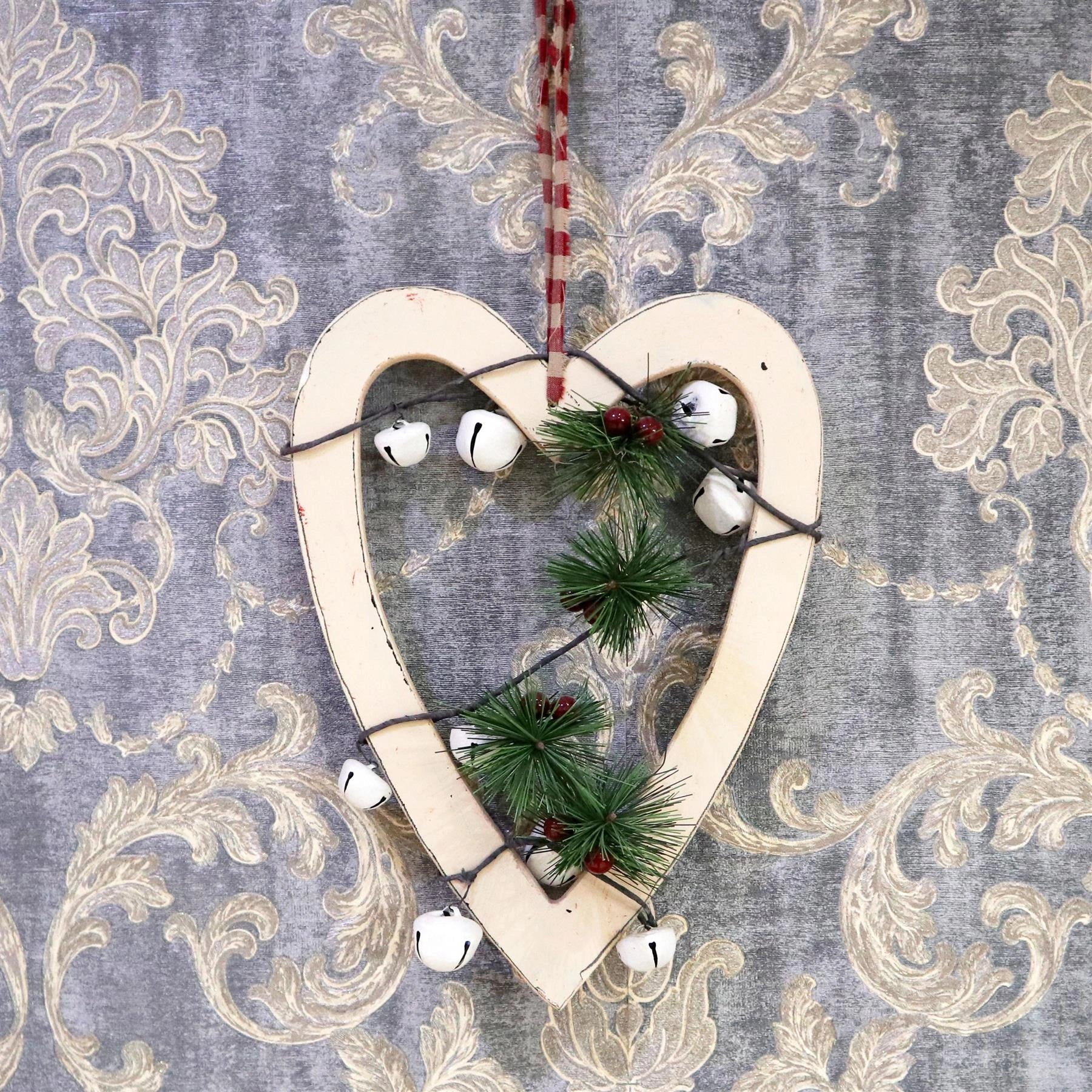 Wooden Small Cream Heart Christmas Wall Decorations Home Xmas Party Showpieces