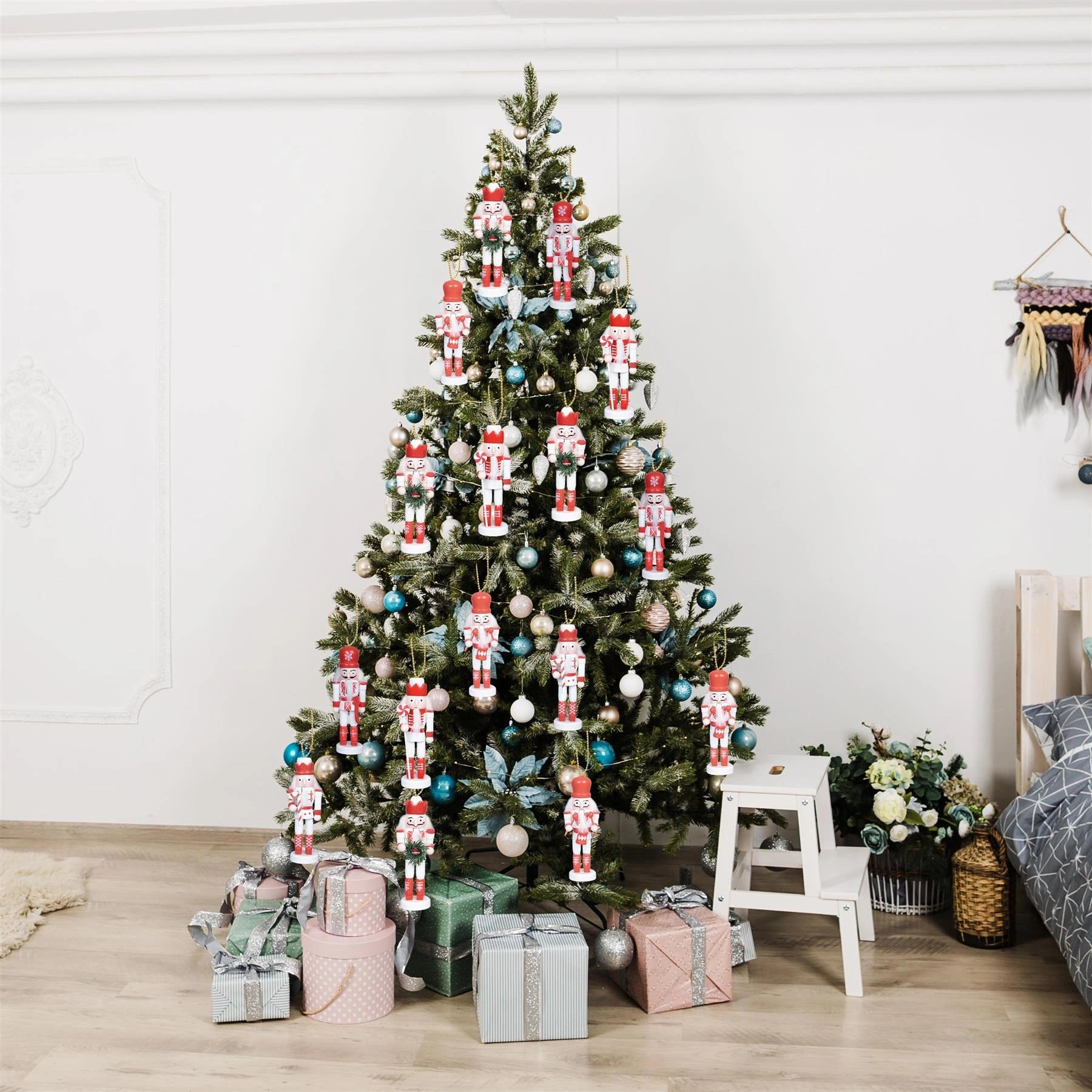 13cm Christmas Wooden Nutcrackers Ornament Figures Xmas 5Pcs Set Red White UK