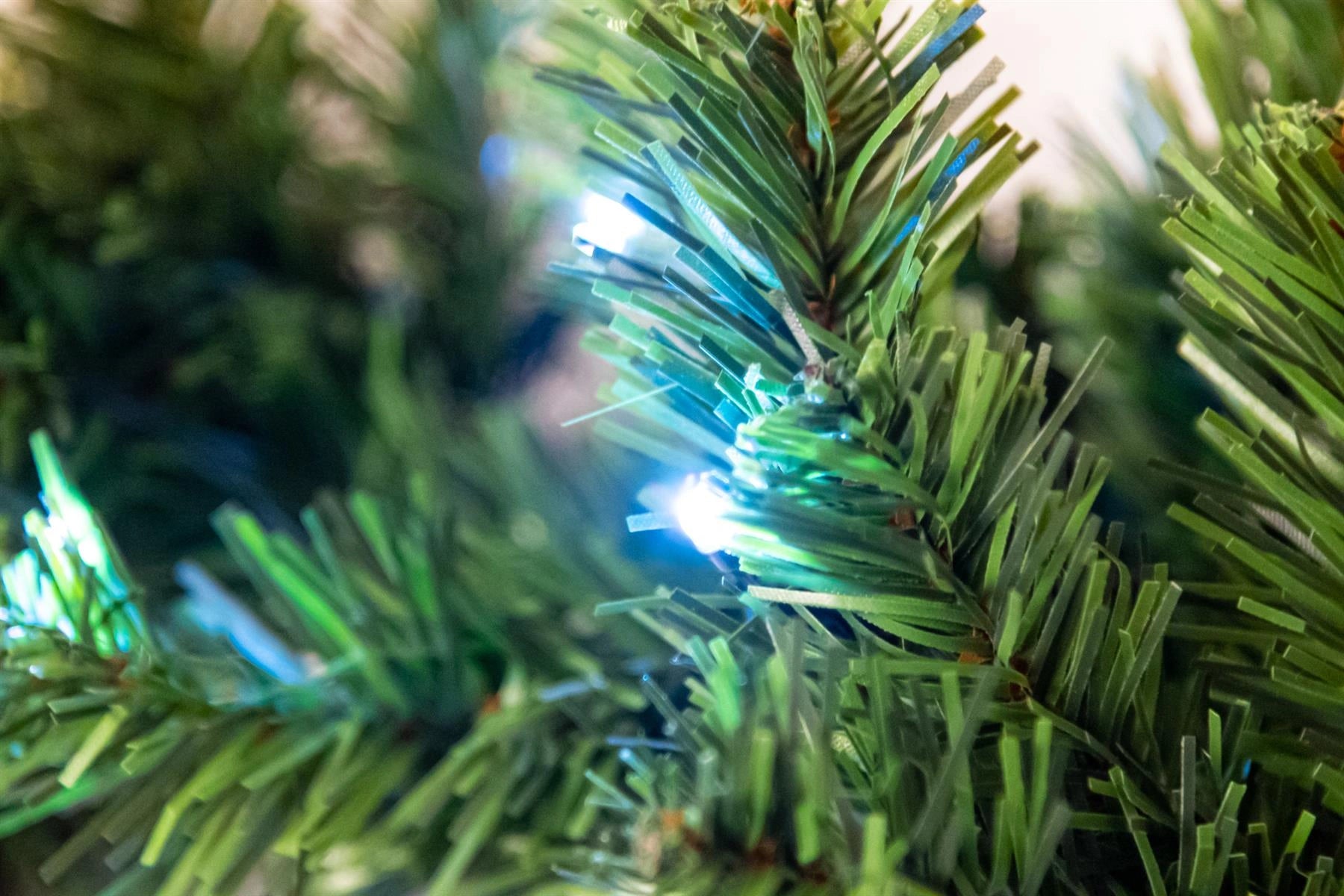 Green Christmas Wreath Pre Lit Artificial Bushy Wall Door XMAS Home Decor 55CM