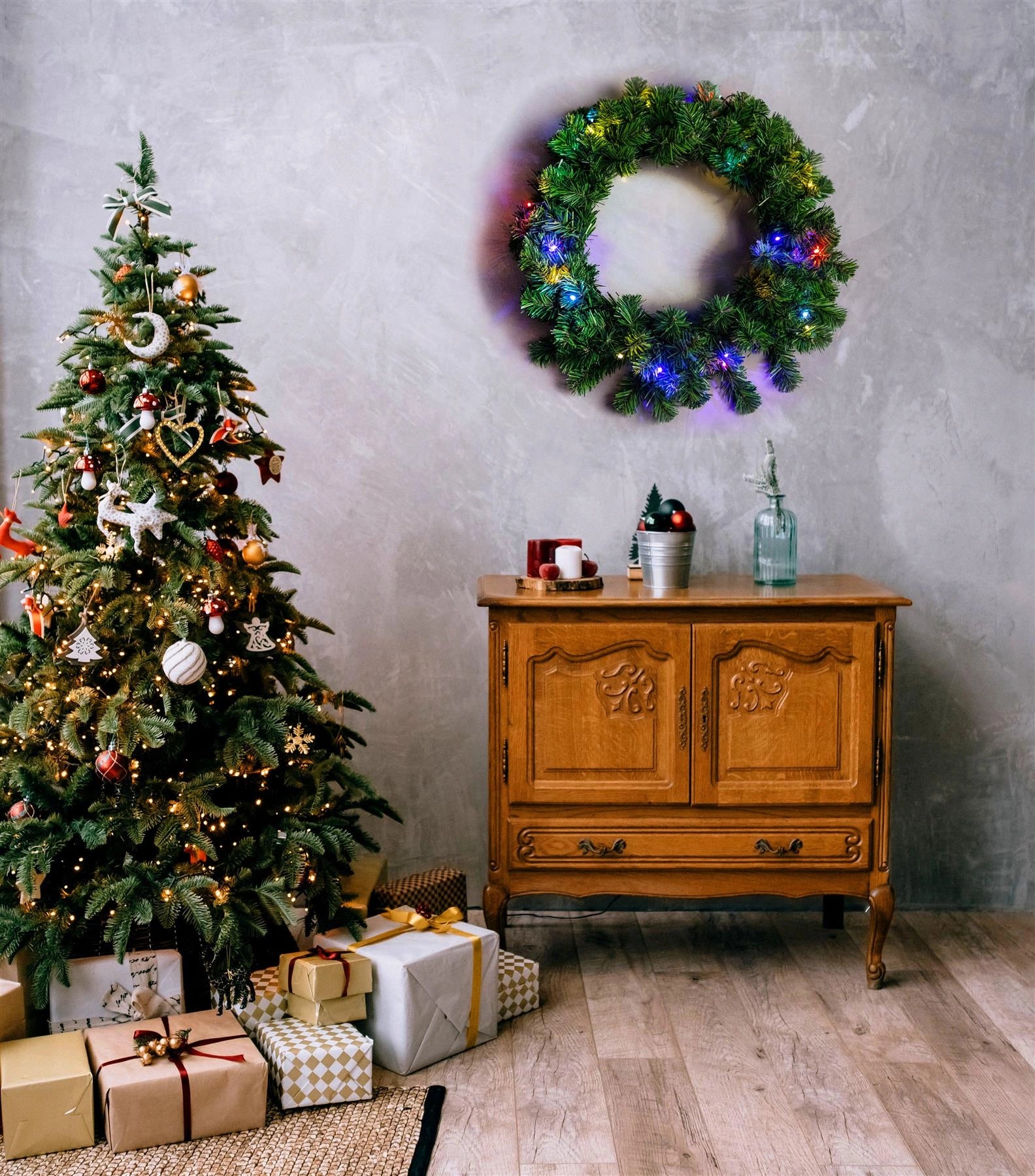 Green Christmas Wreath Pre Lit Artificial Bushy Wall Door XMAS Home Decor 55CM