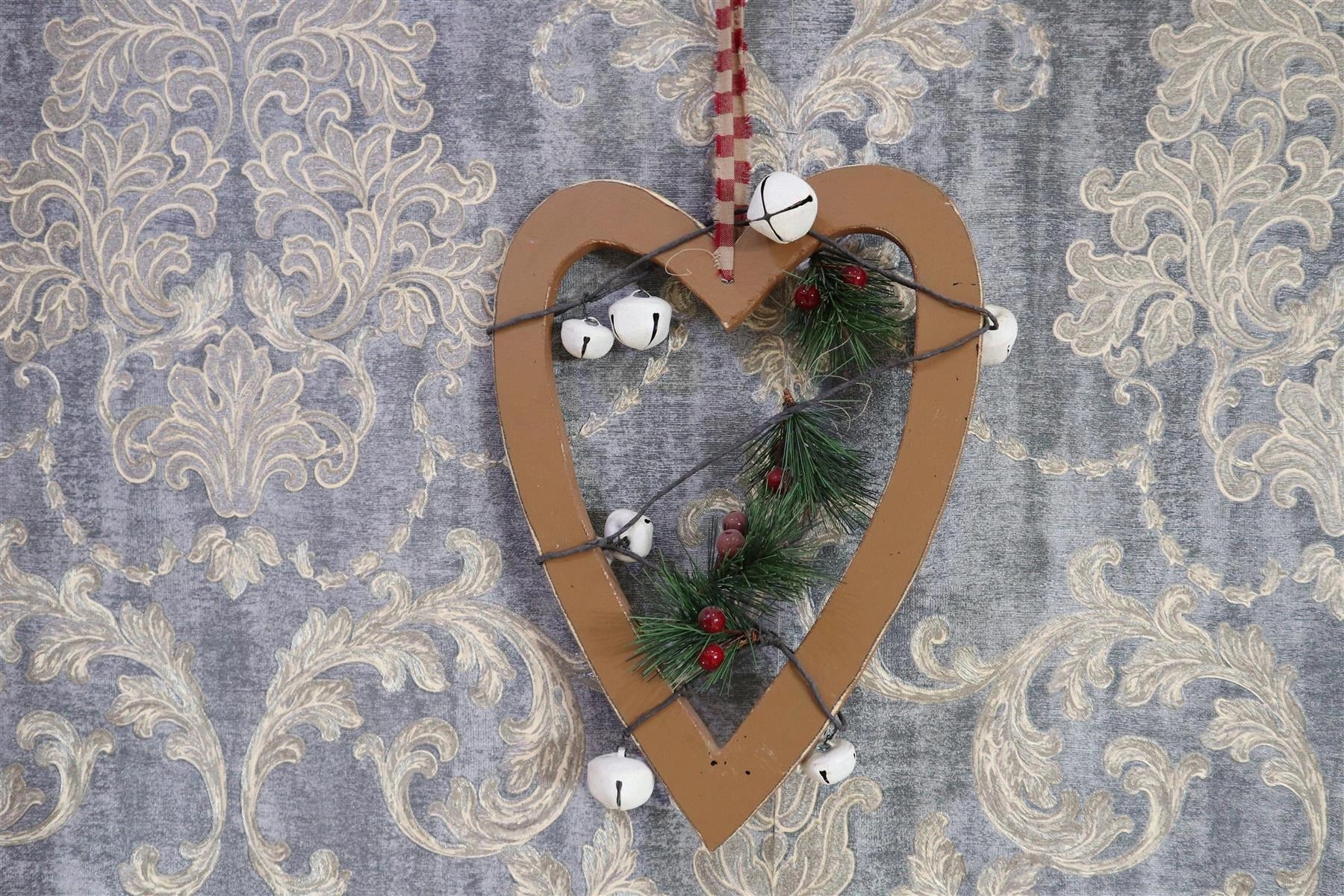 Wooden Light Brown Small Heart Christmas Wall Decorations Home Xmas Showpieces