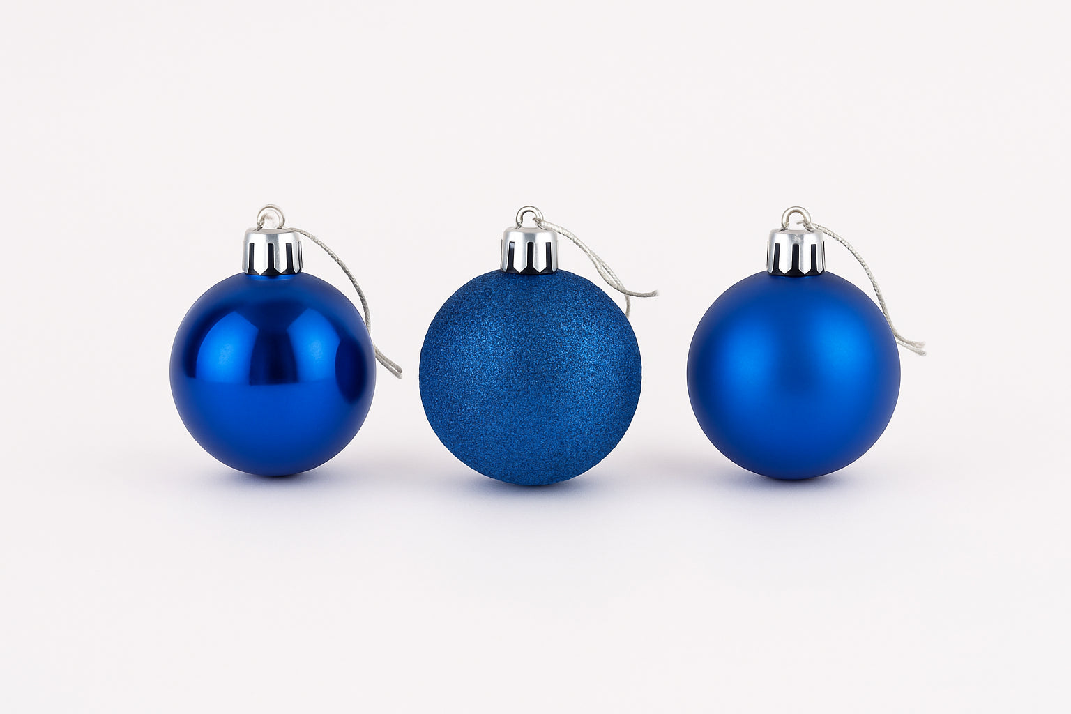 12pcs Christmas Baubles Tree Ornaments Blue Balls Xmas Hanging Decorations 30mm