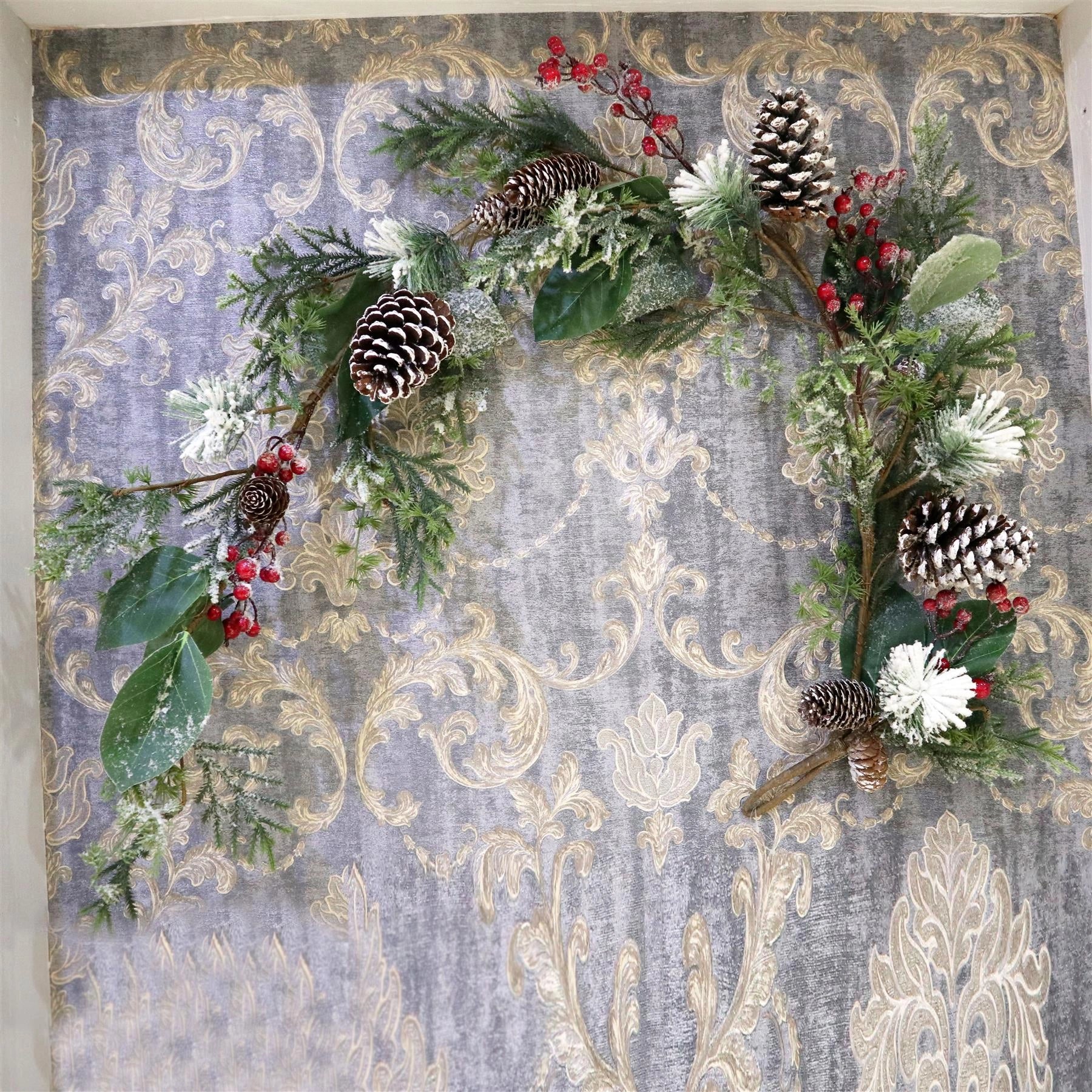 Artificial Berry Flowers Snow Leaf Garland Christmas Home Tree Xmas Decorations