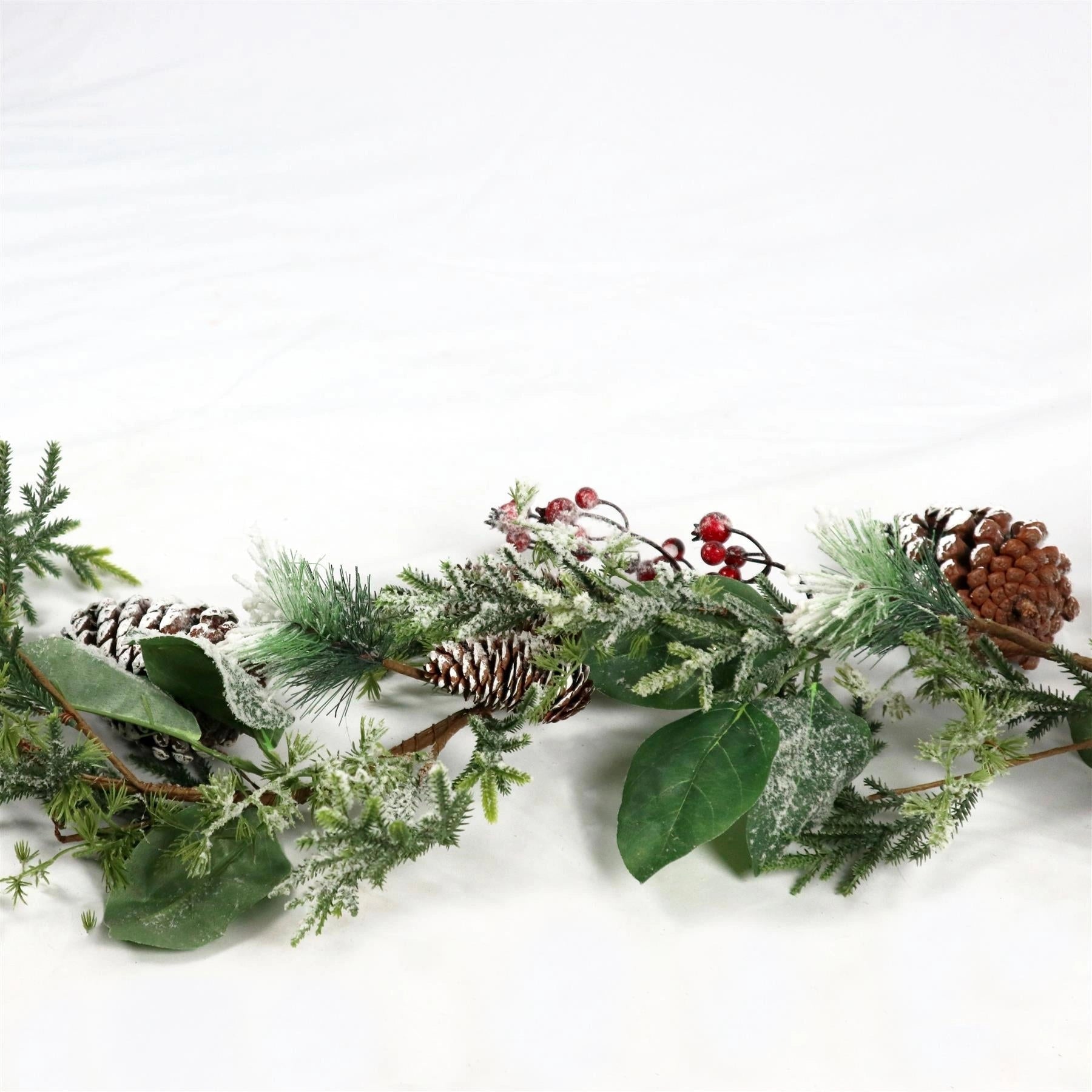 Artificial Berry Flowers Snow Leaf Garland Christmas Home Tree Xmas Decorations
