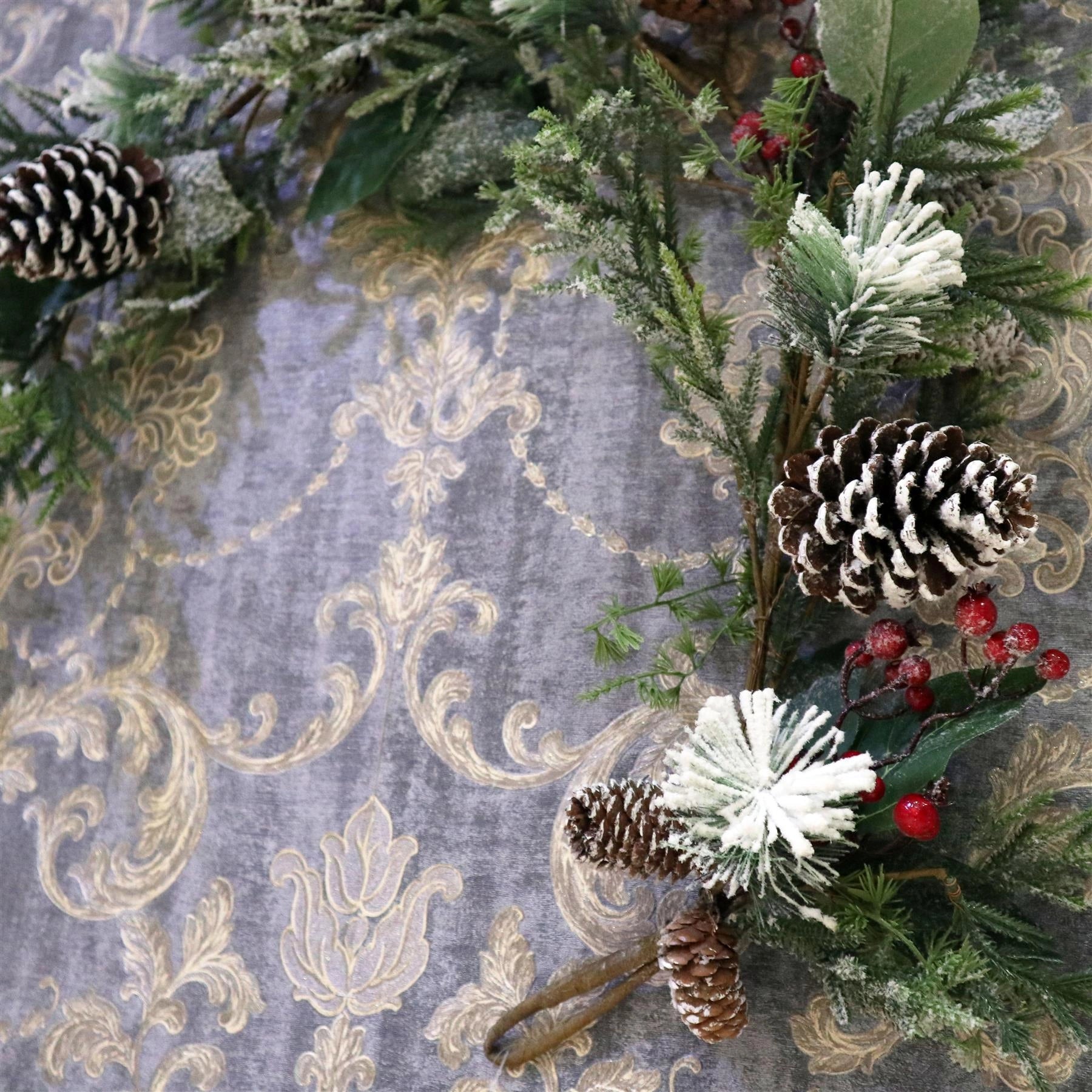 Artificial Berry Flowers Snow Leaf Garland Christmas Home Tree Xmas Decorations