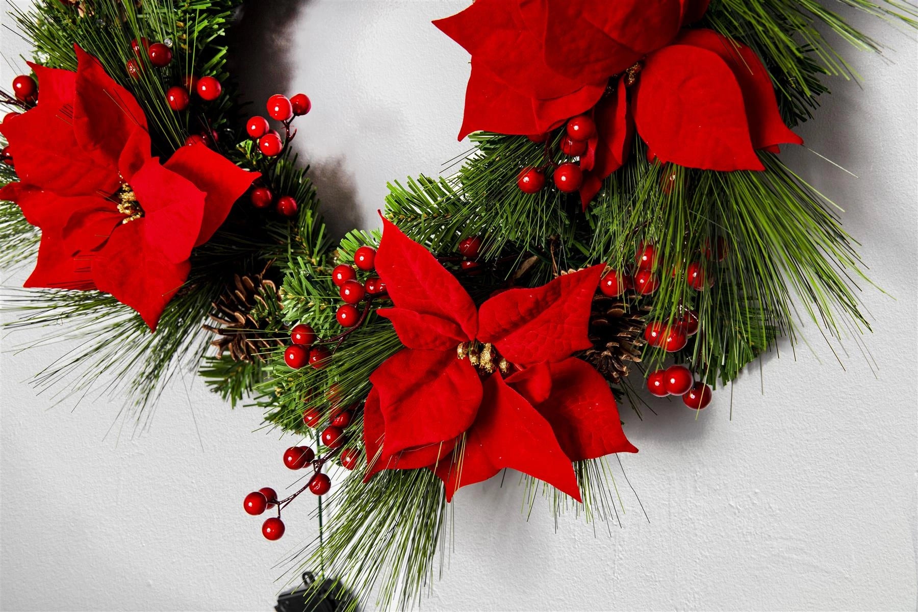 60cm Christmas Wreath Pre Lit Red Berries Door Wall Home Xmas Hanging Ornaments