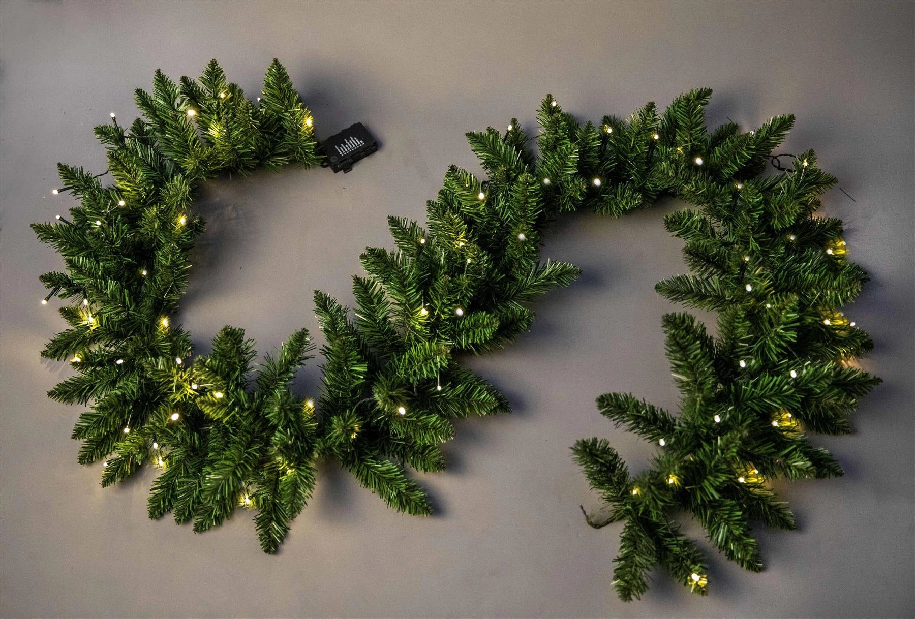 Green Christmas Garland Pre Lit Artificial Bushy Wall Door XMAS Home Decor 2M UK
