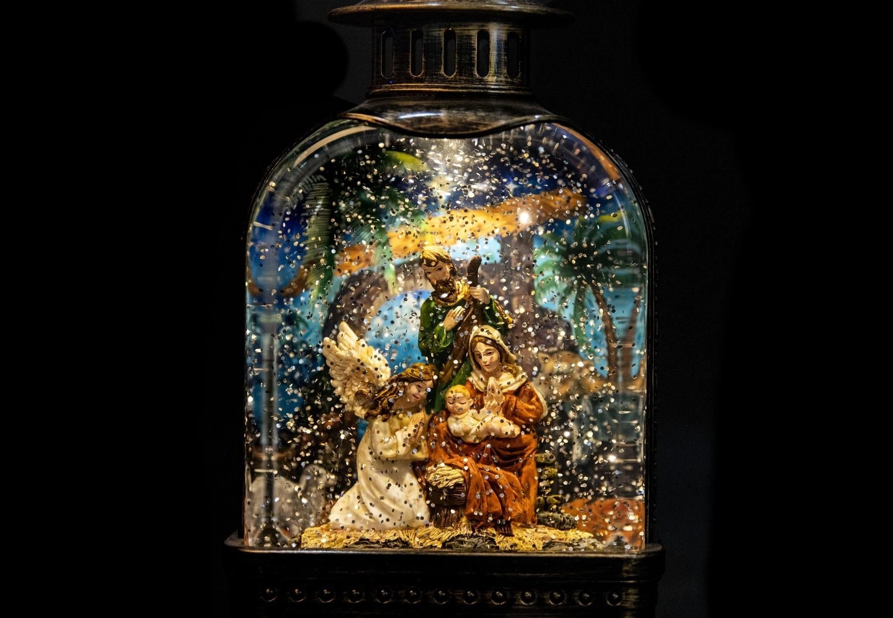Christmas Nativity Scene Snow Globe Lantern 24X12.8X7Cm
