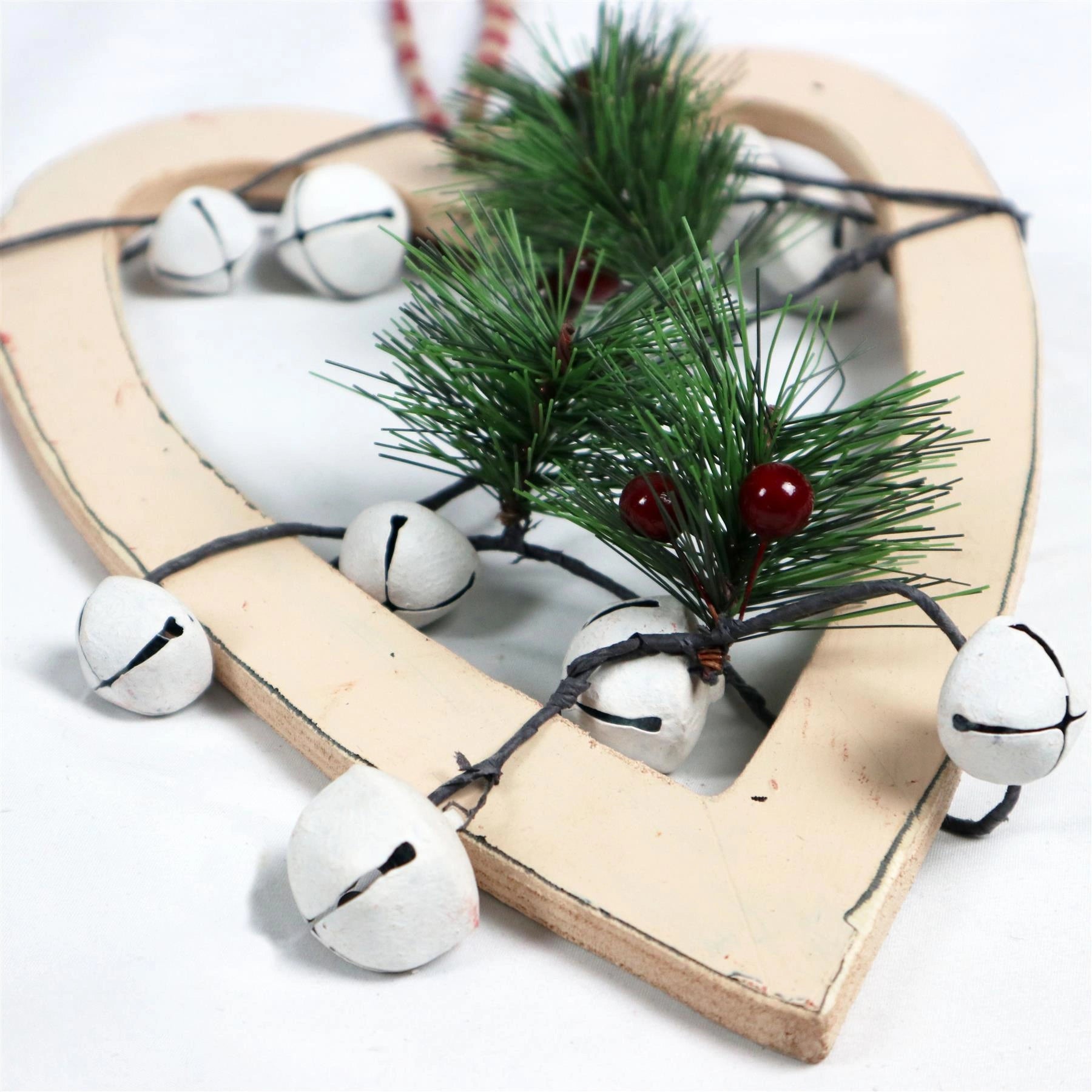 Wooden Cream Heart Unique Design Christmas Wall Decorations Xmas Home Showpiece
