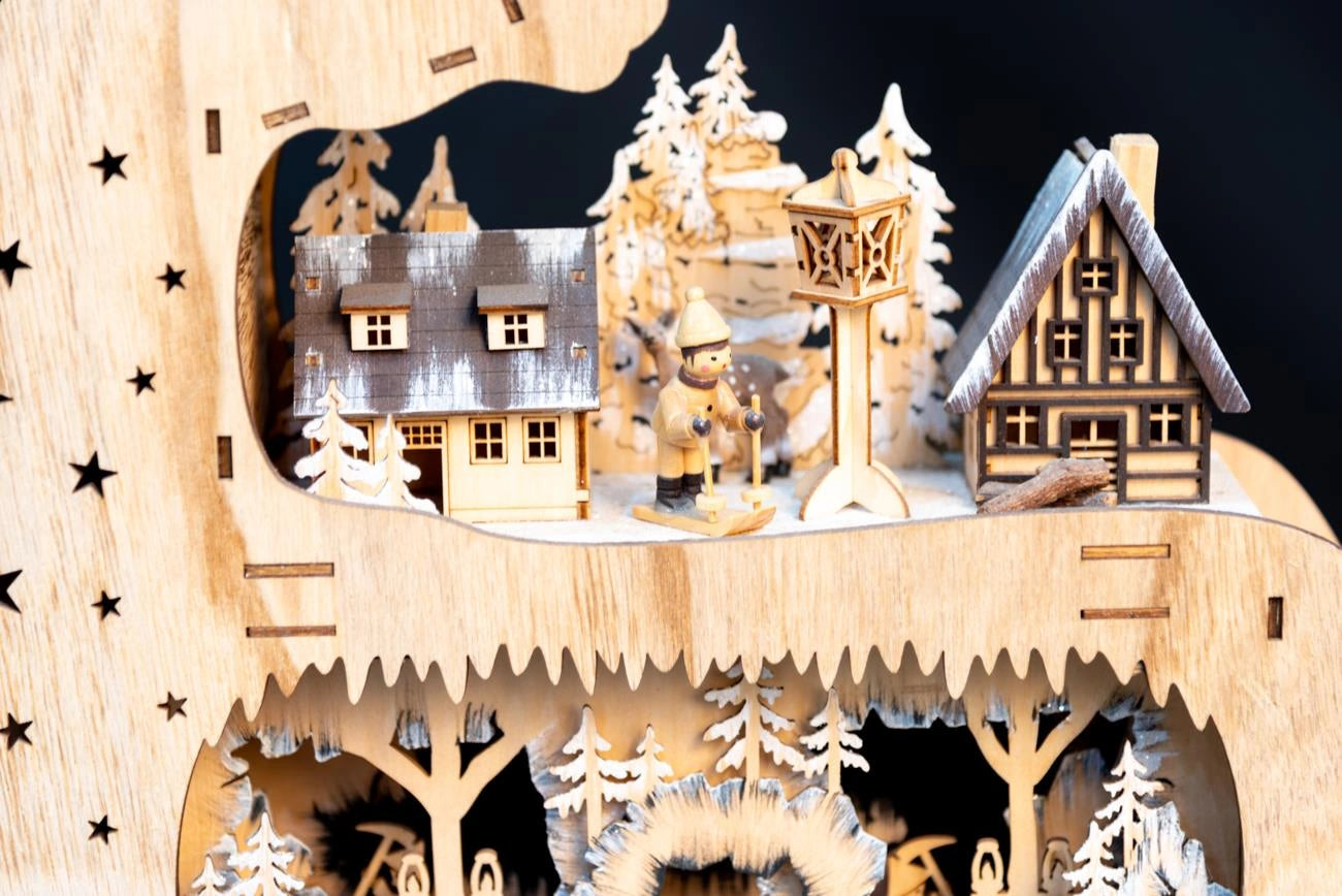 Laser Cut Wooden Back Face Reindeer Battery Operated LED Christmas Decorations