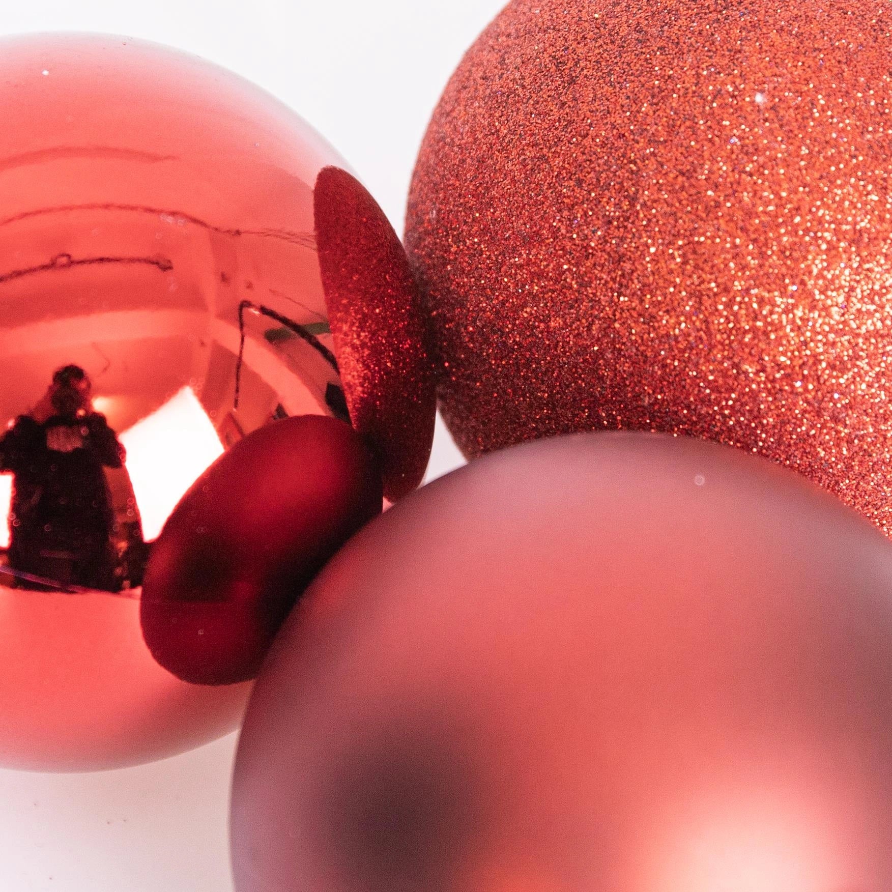 6 Dark Red Shatterproof Christmas Baubles 10cm Glitter Matte Shiny Finish Decor