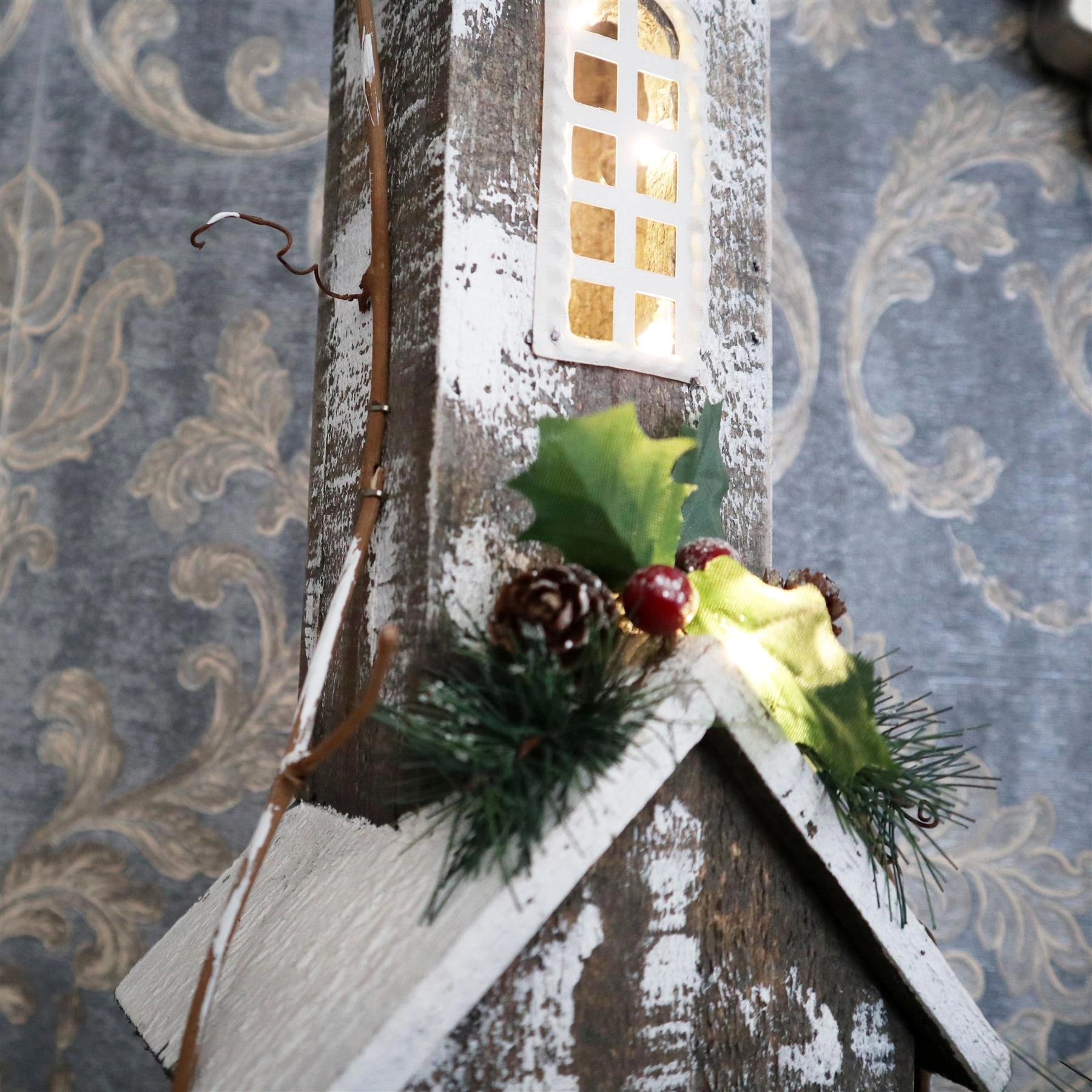 Wooden House Warm White Bulb 15X10X52H Cm