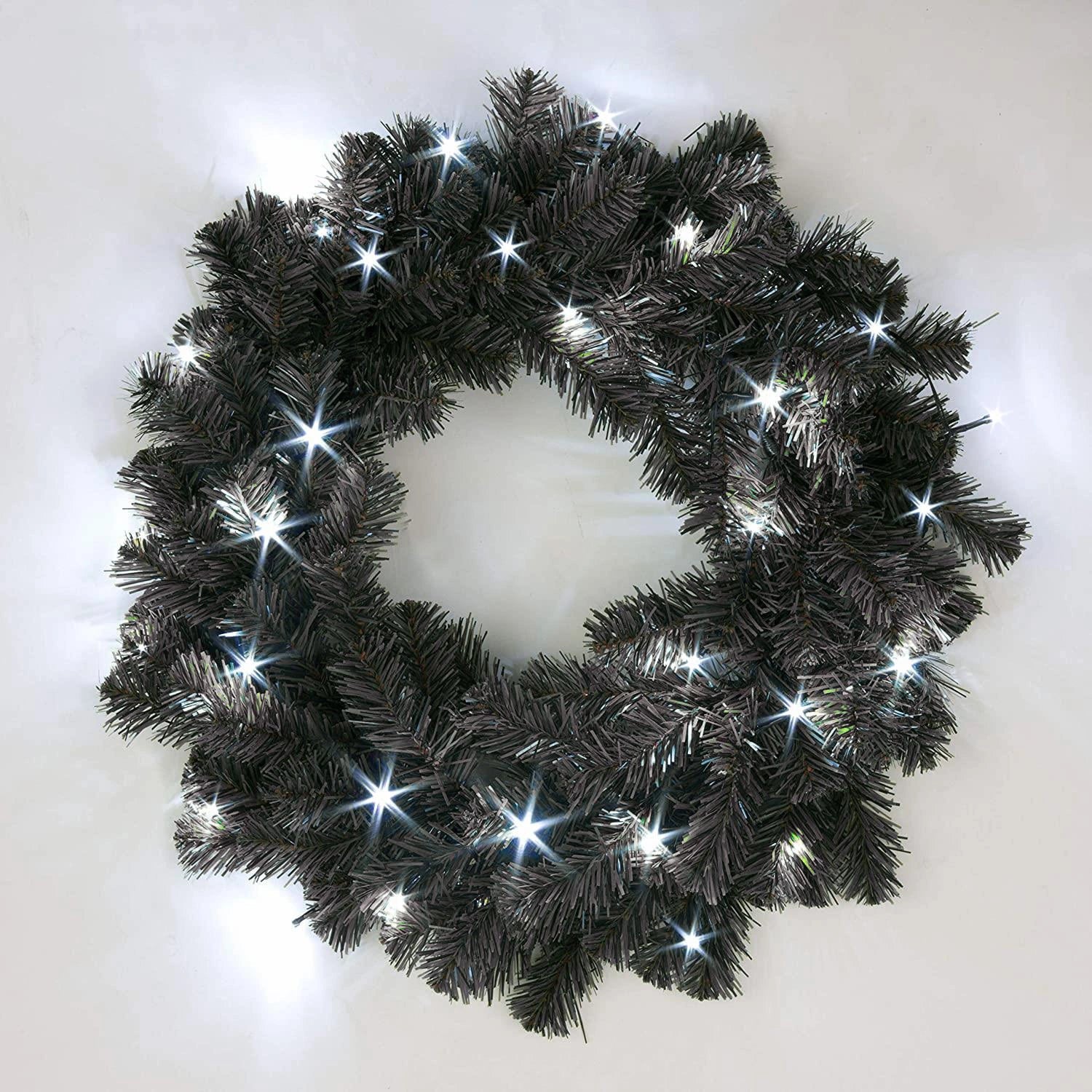 Pre-Lit Alaskan Pine Cool White Leds Black Wreath 55Cm