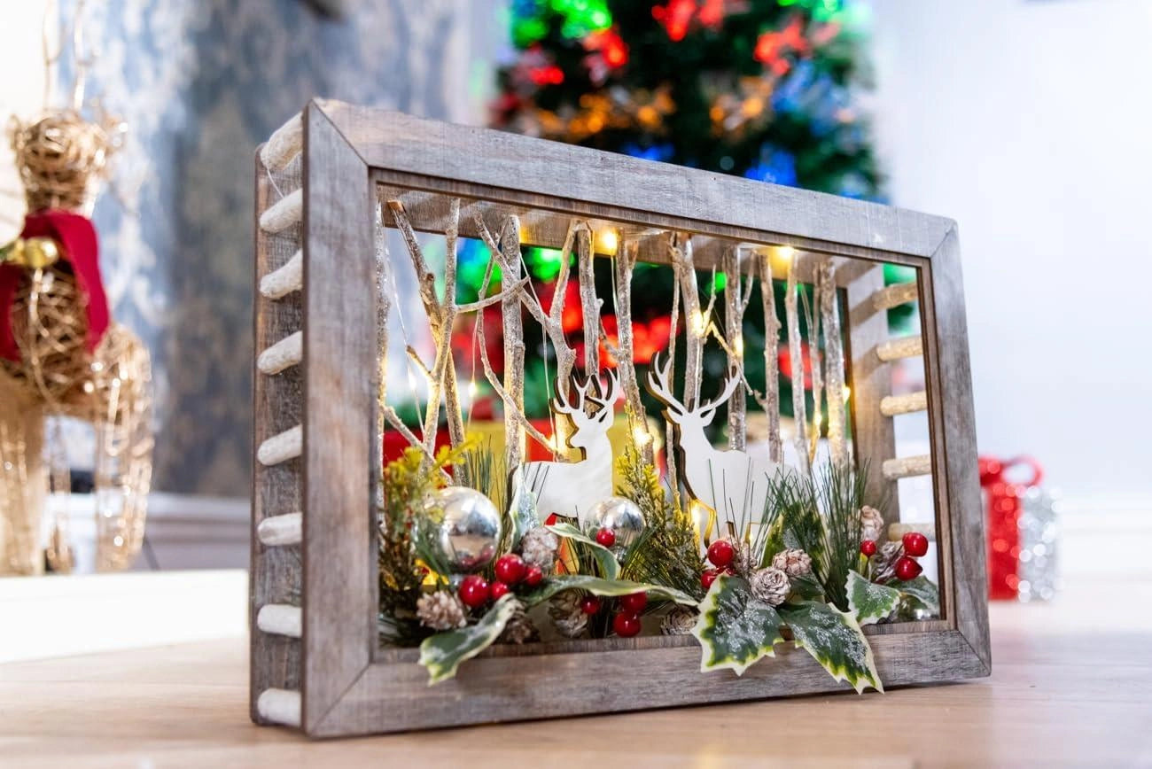 38cm Wooden Christmas Reindeer Scene Table Top B/O Rectangle  Xmas Home Decor UK