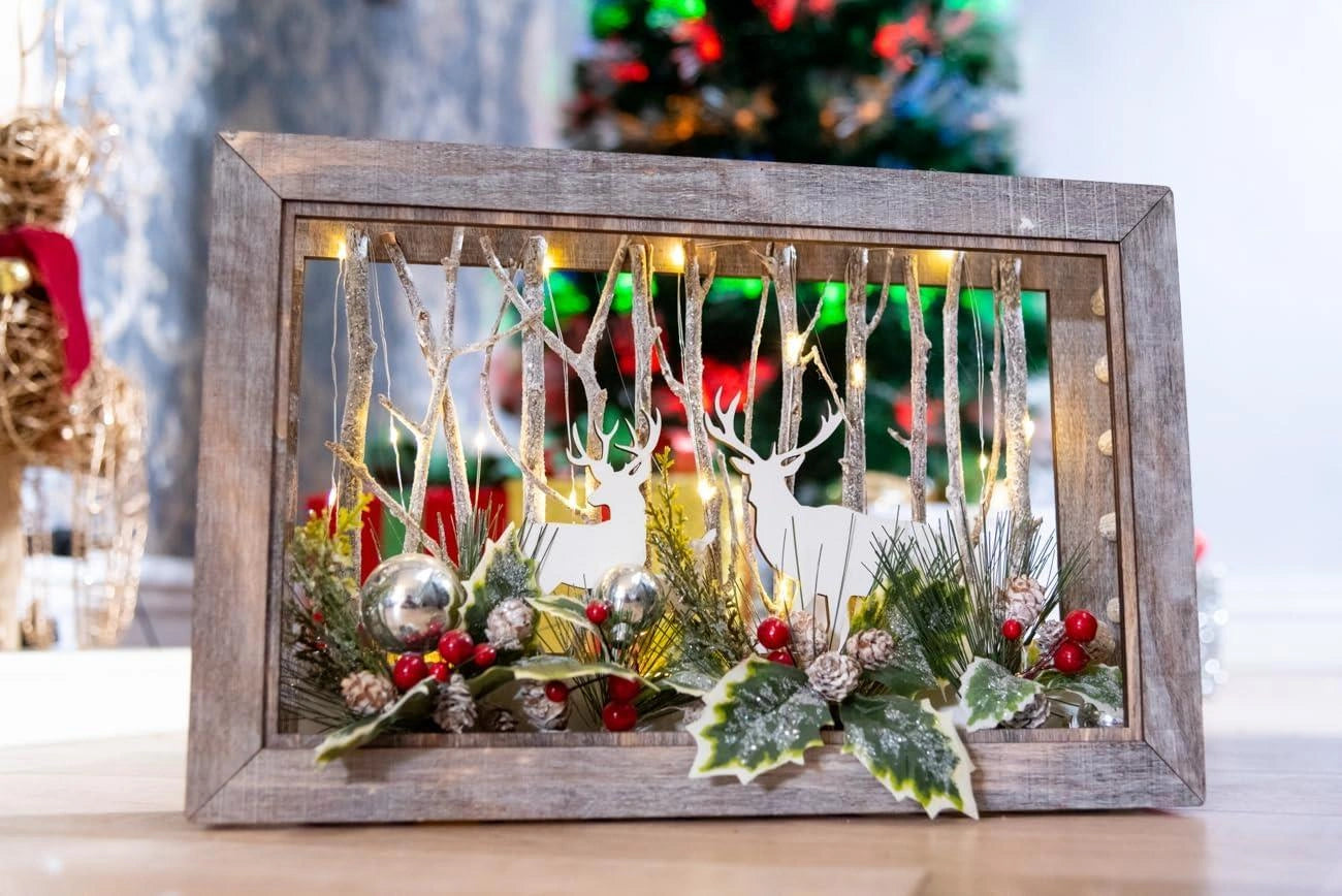 38cm Wooden Christmas Reindeer Scene Table Top B/O Rectangle  Xmas Home Decor UK