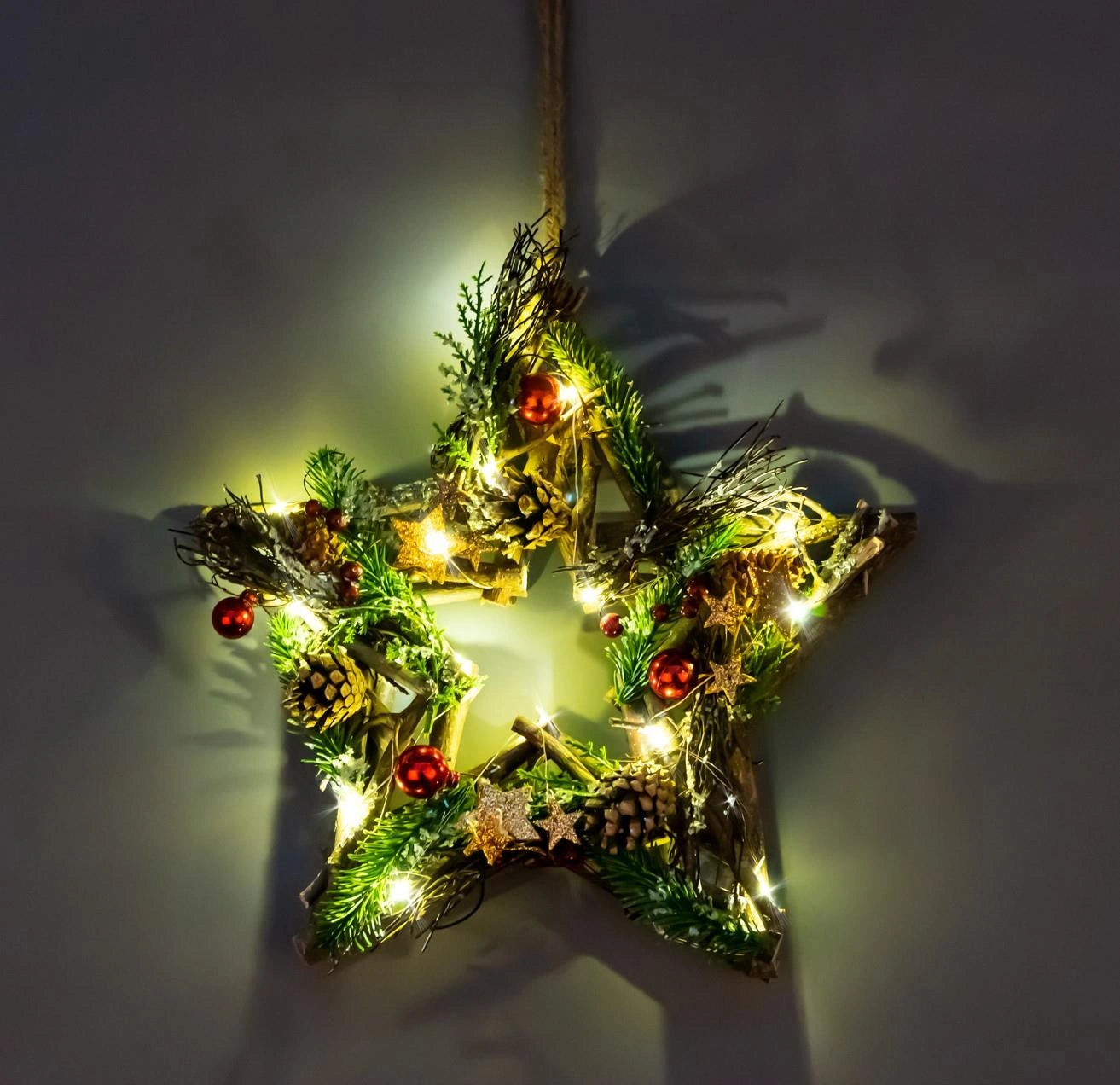 35cm Christmas Wreath Star LED Red Baubles Stars Wooden Twig Hanging Xmas Decor