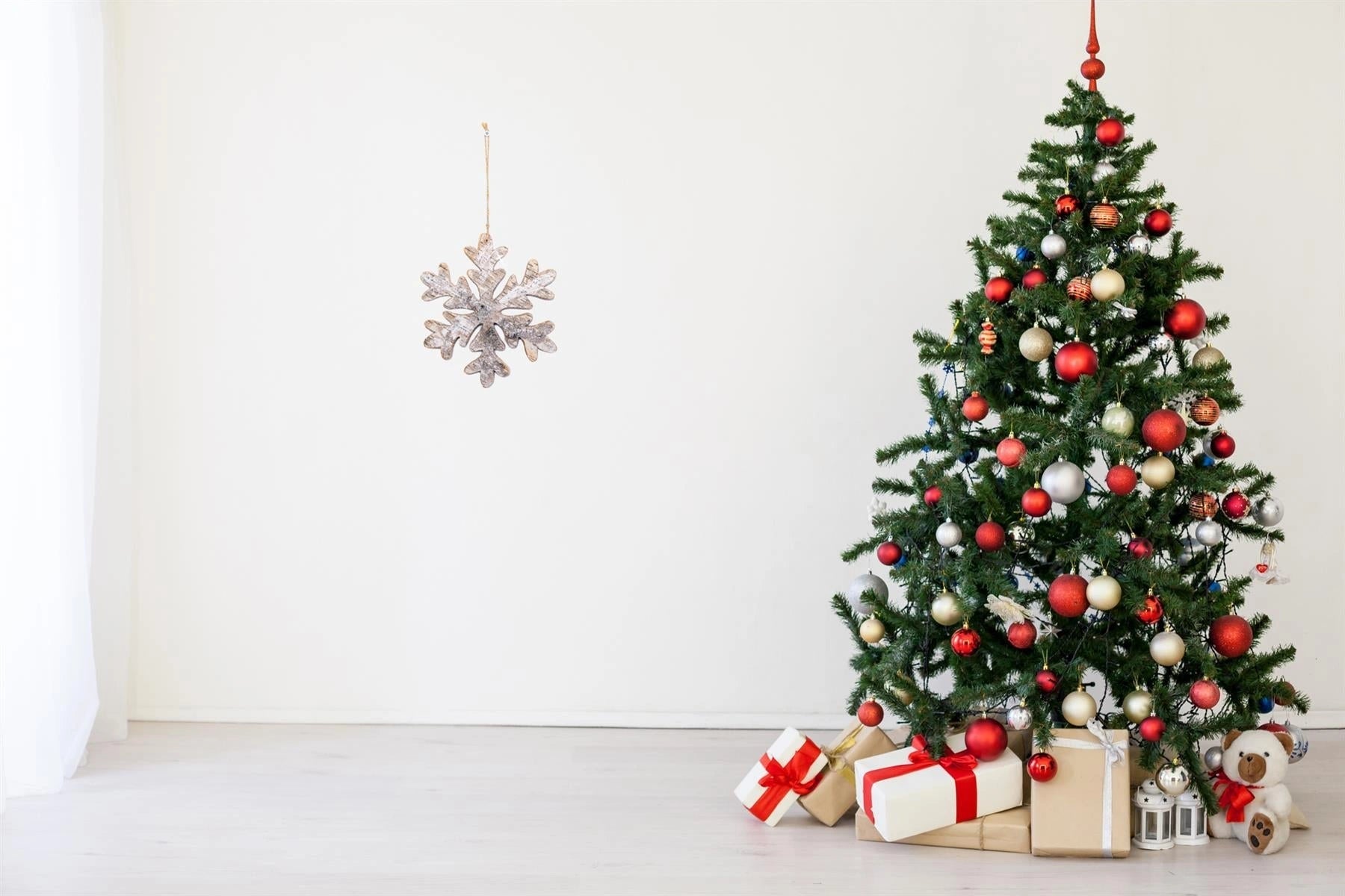 Birch Bark Wooden Snowflake Wall Hanging Decoration Christmas Wall Ornament 20cm