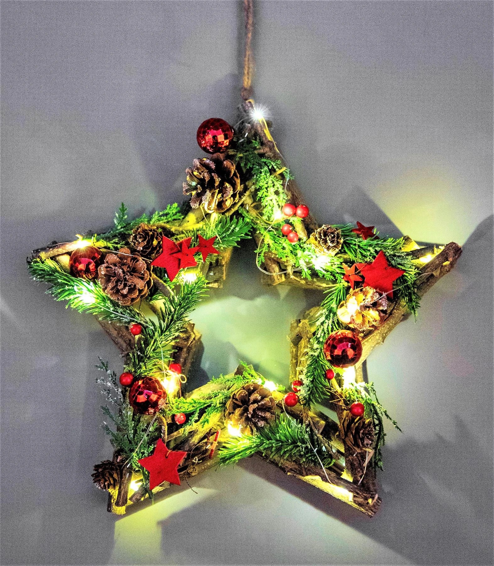 35cm Christmas Wreath Star LED Red Baubles Stars Wooden Twig Hanging Xmas Decor