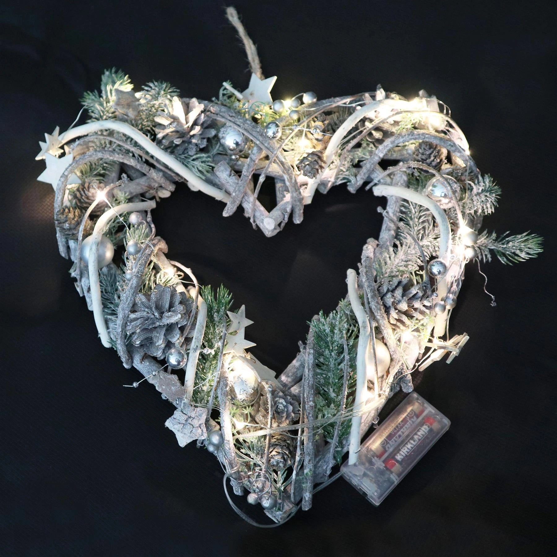 Pre Lit Christmas Table Decoration Wooden Heart Wreath Xmas Gift Home Decor 33CM