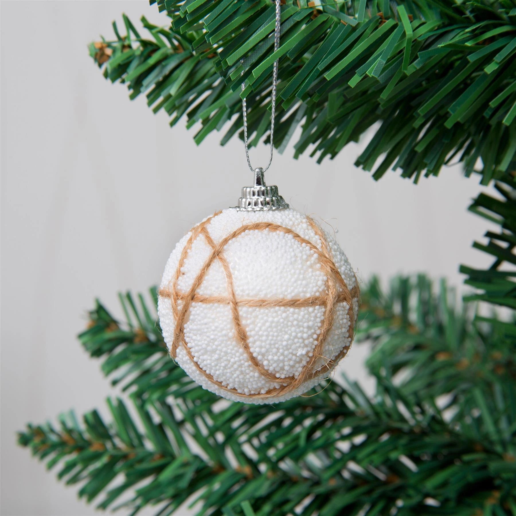 White Glitter Baubles Christmas Tree Hanging Decorations Ornaments Balls 12 Pcs