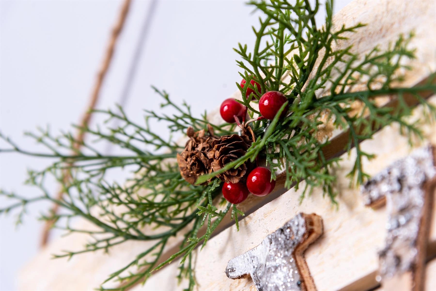 Love Wooden Frame Christmas Hanging Ornament Wall Plaque Festive Home Door Decor