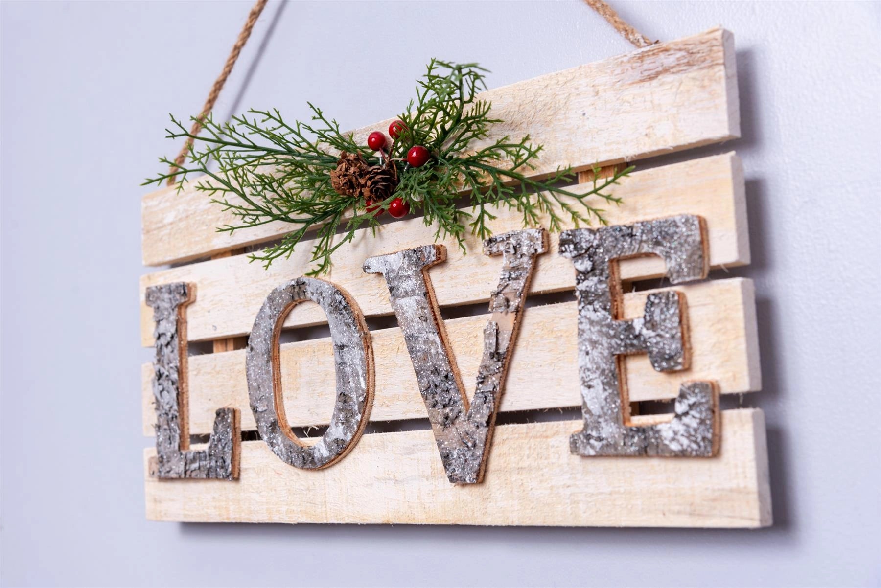 Love Wooden Frame Christmas Hanging Ornament Wall Plaque Festive Home Door Decor