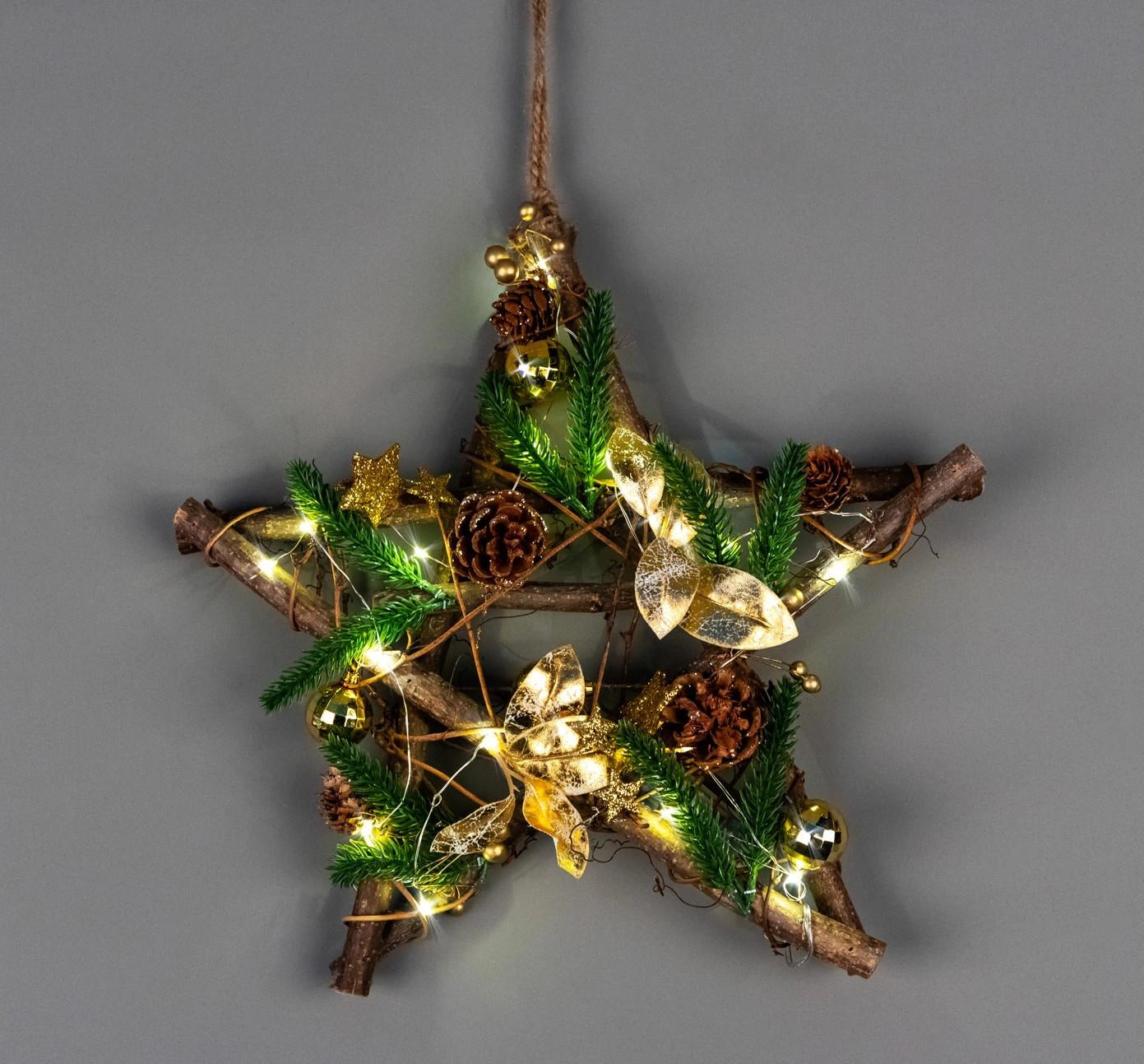 35cm Christmas Wreath Star LED Gold Baubles Stars Wooden Twig Hanging Xmas Decor