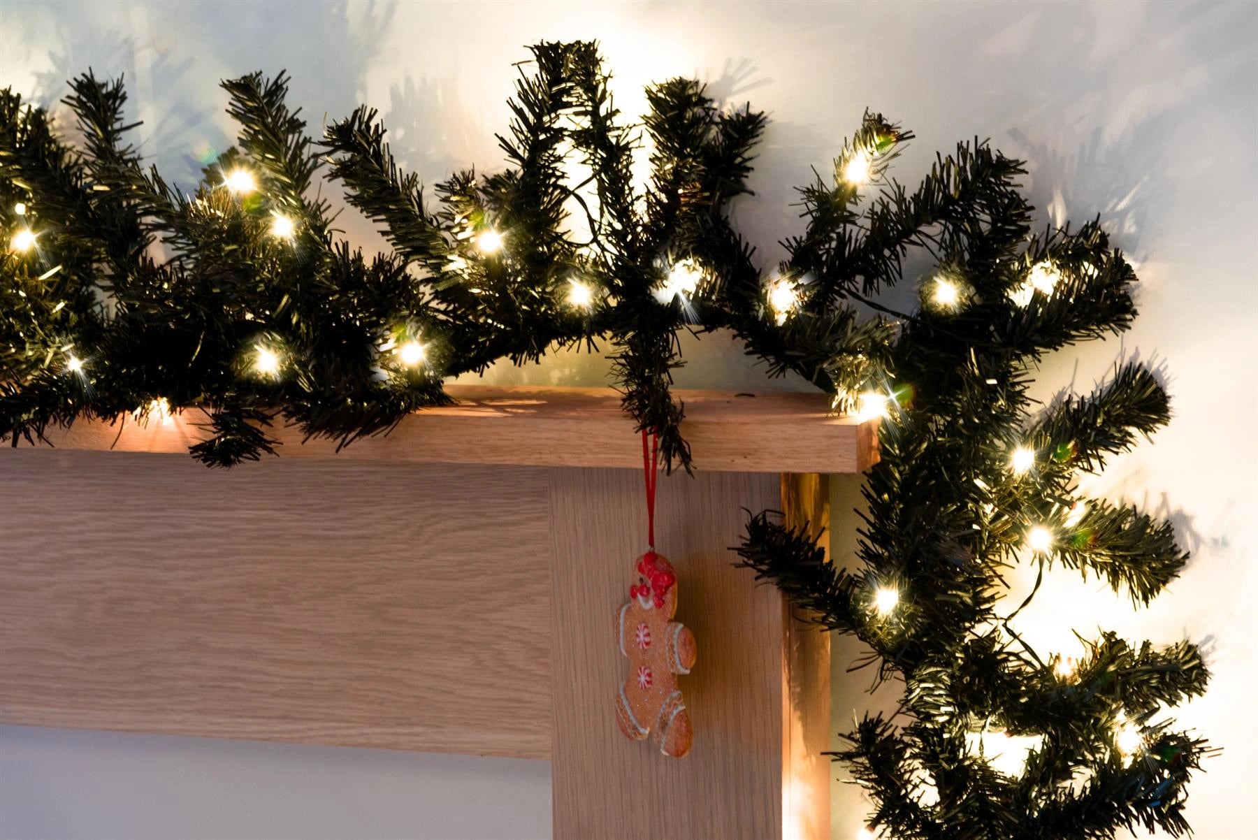 Black Christmas Garland Pre Lit Artificial Bushy Wall Door XMAS Home Decor 2M UK