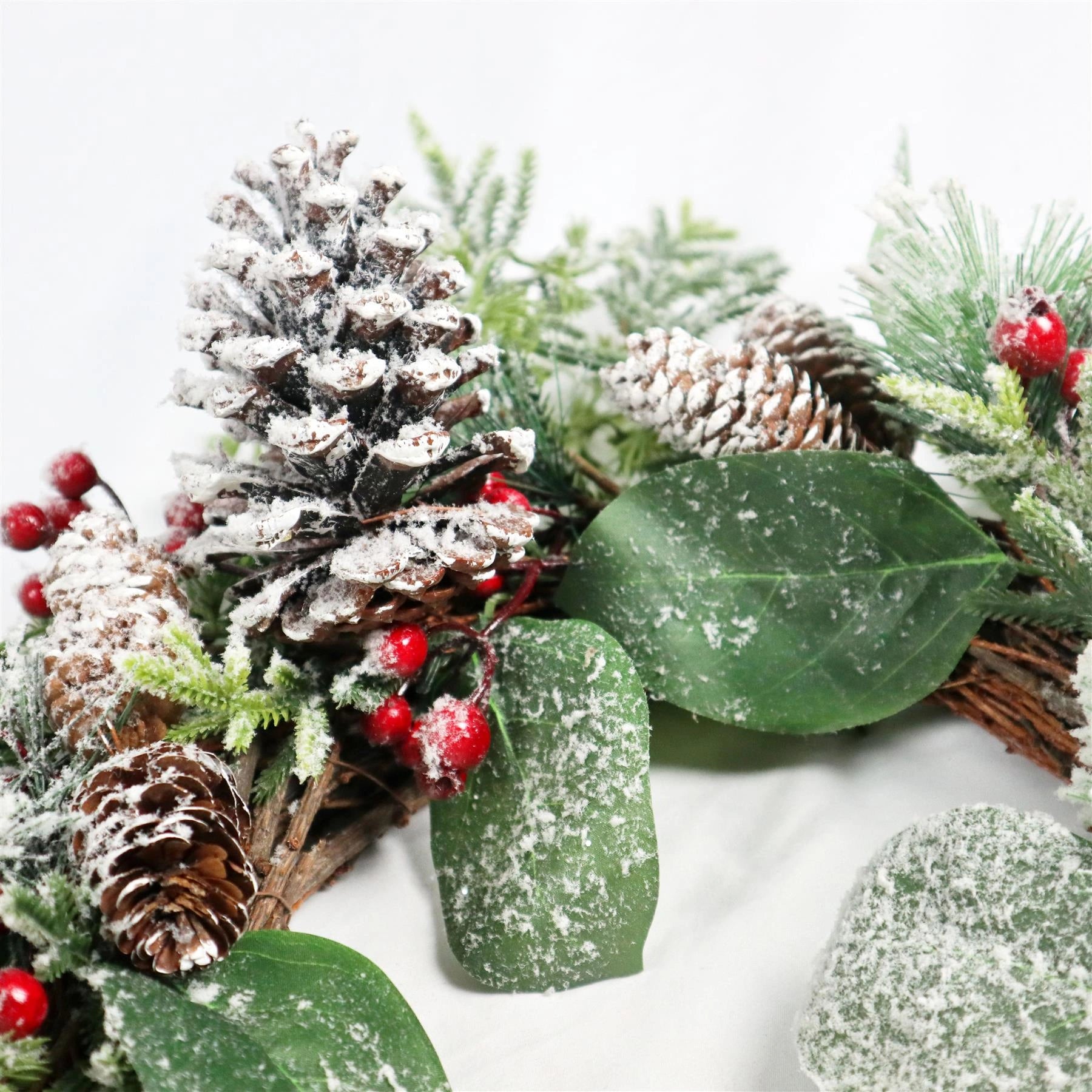 Artificial Berry Flowers Snow Leaf Wreath Christmas Home Tree Xmas Decorations