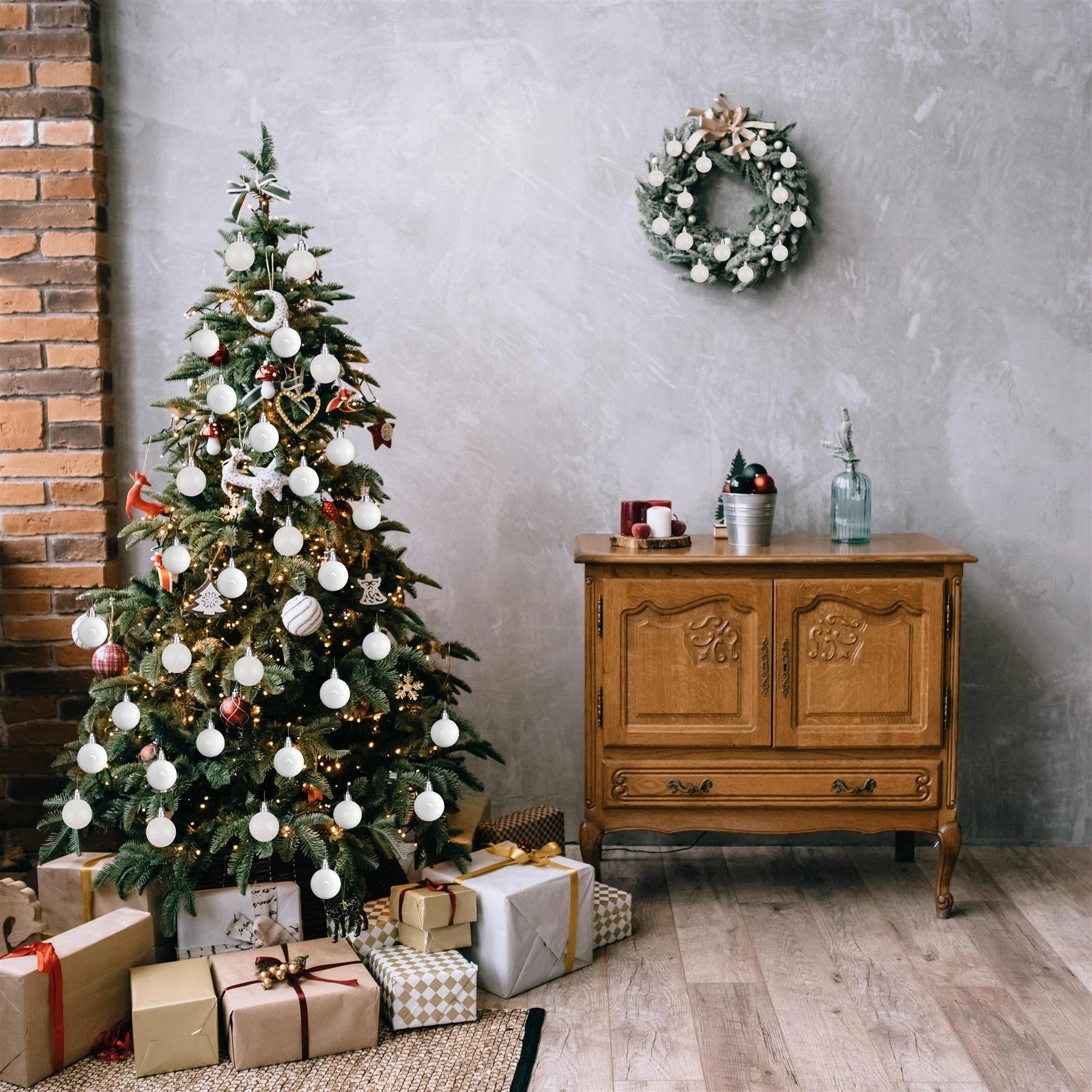 24pcs Christmas Baubles Tree Ornaments White Ball Xmas Festive Hanging Decor 3cm