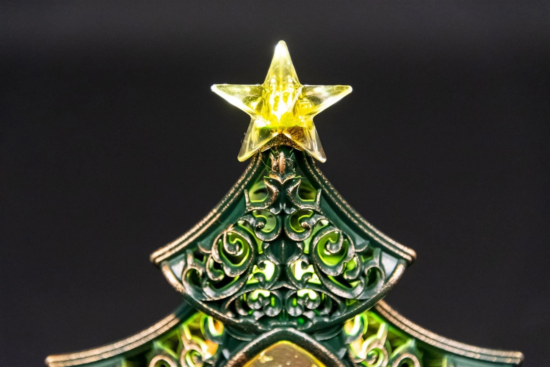 Traditional LED Christmas Tree Nativity Lantern Glitter Santa Snow Decorations