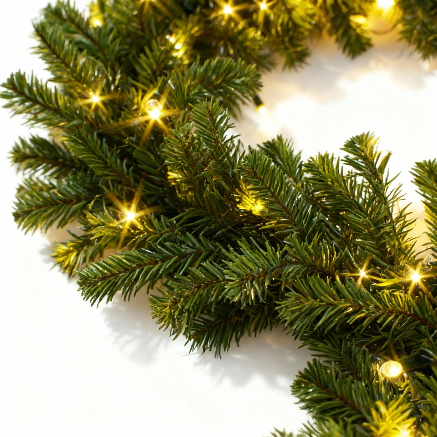 2pcs - 2.7m Alaskan Prelit Green Garland 70LEDs Battery Operated