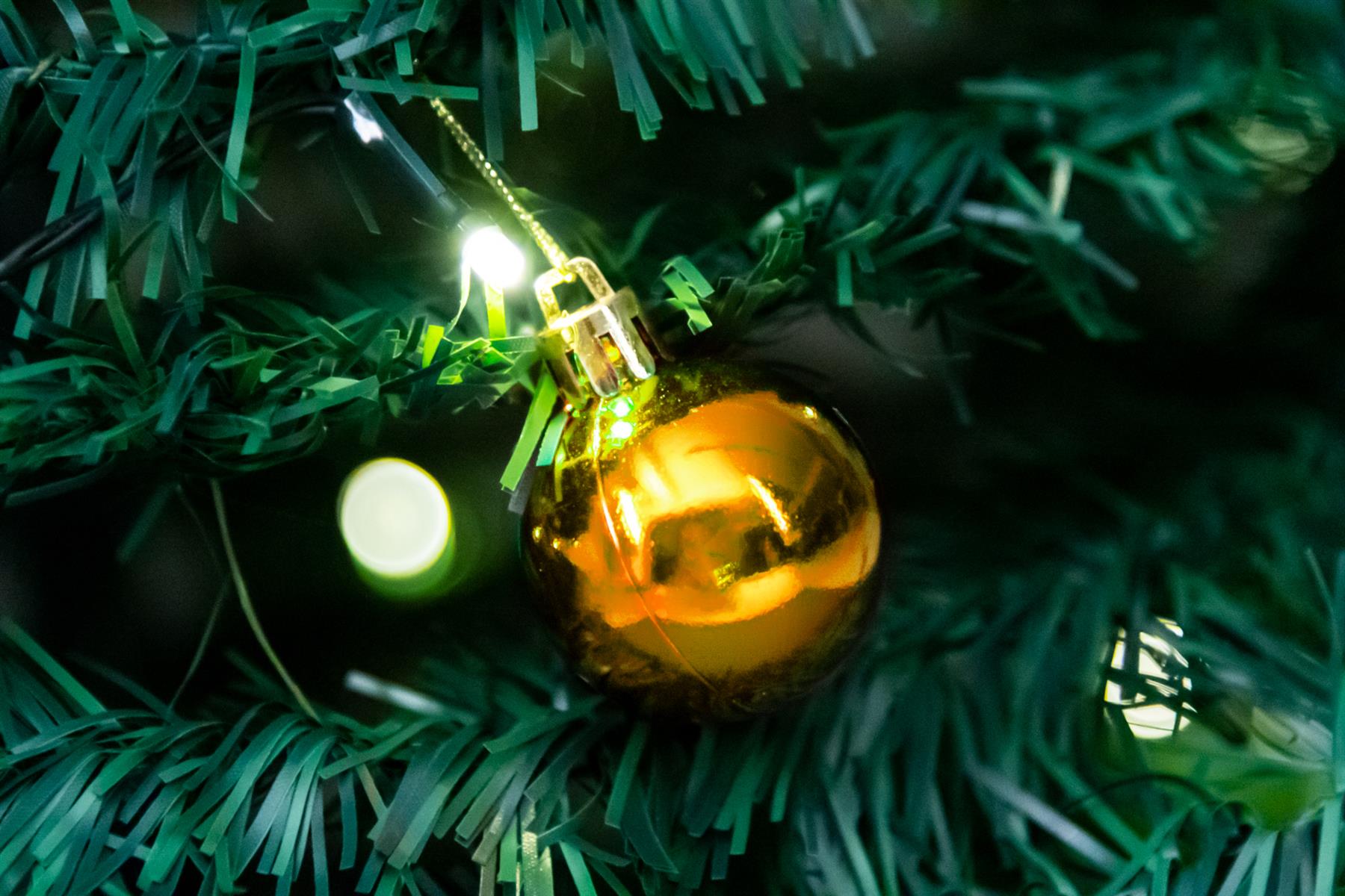 6FT Pop Up Christmas Tree Pre Lit Battery Operated LED Gold Baubles Xmas Decor